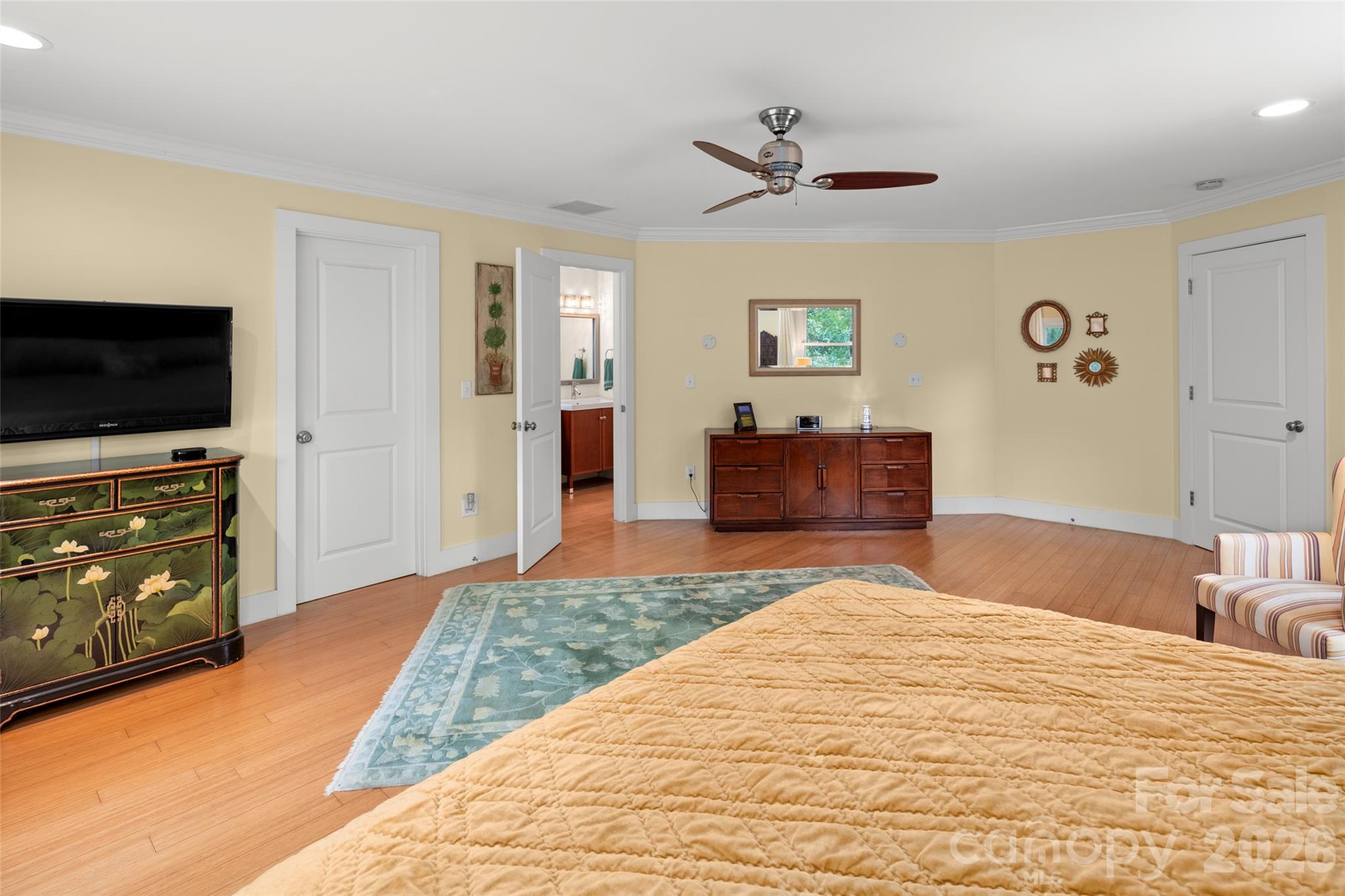 126 Mockingbird Drive — Hendersonville