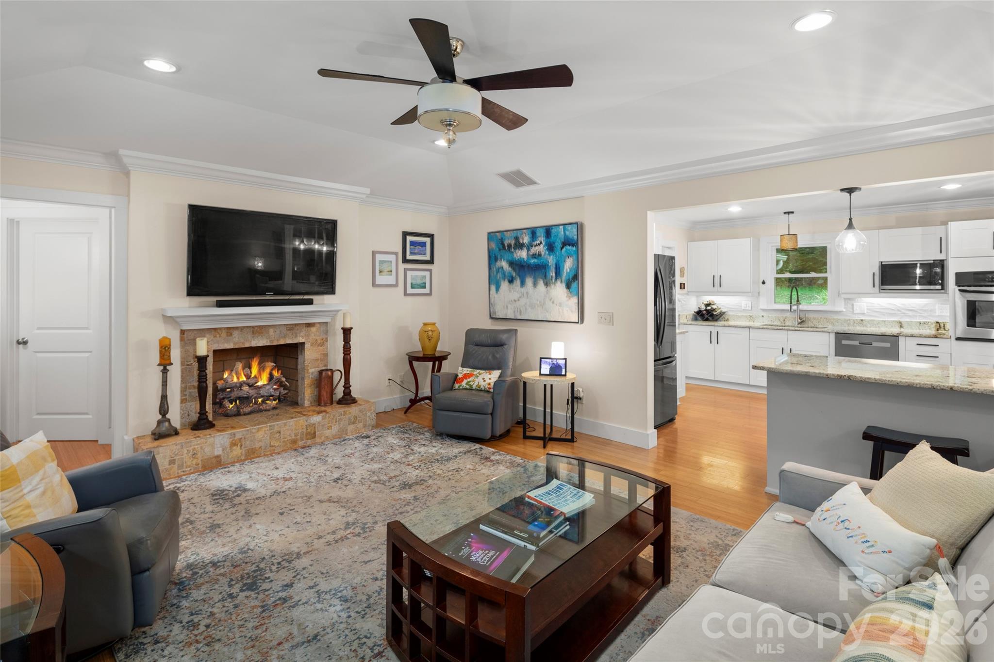 126 Mockingbird Drive — Hendersonville