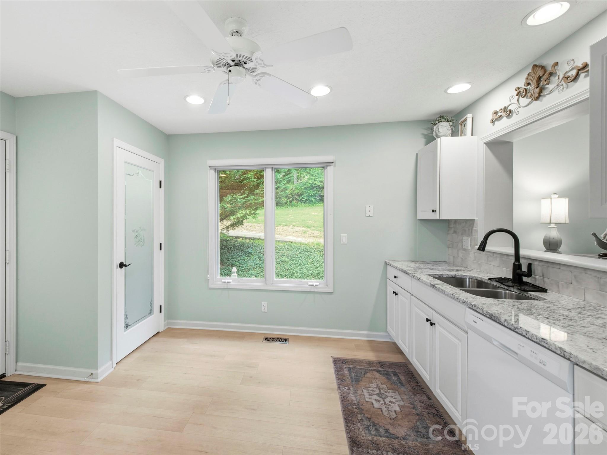 83 Laurel Ridge Place — Hendersonville