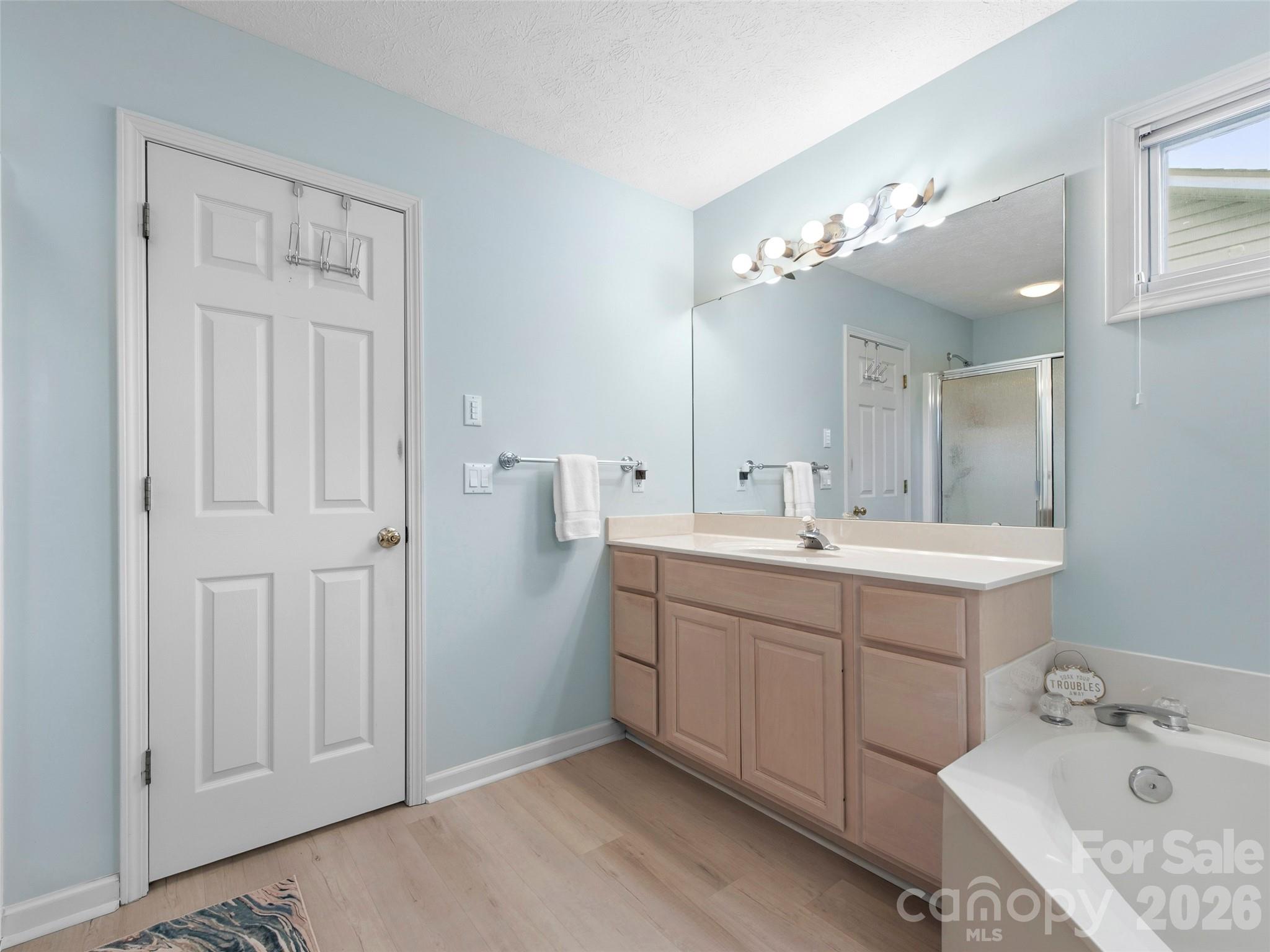 83 Laurel Ridge Place — Hendersonville