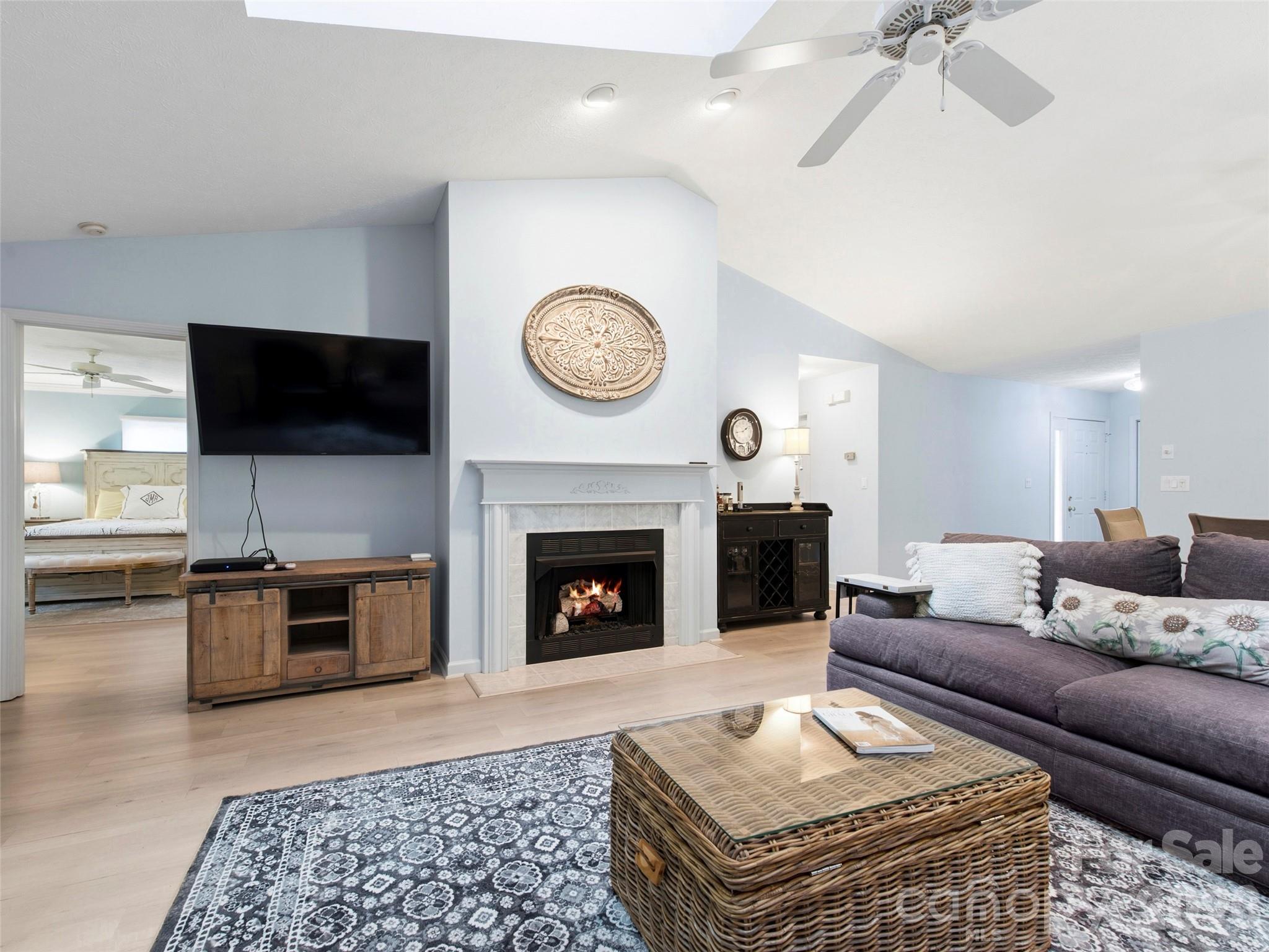 83 Laurel Ridge Place — Hendersonville