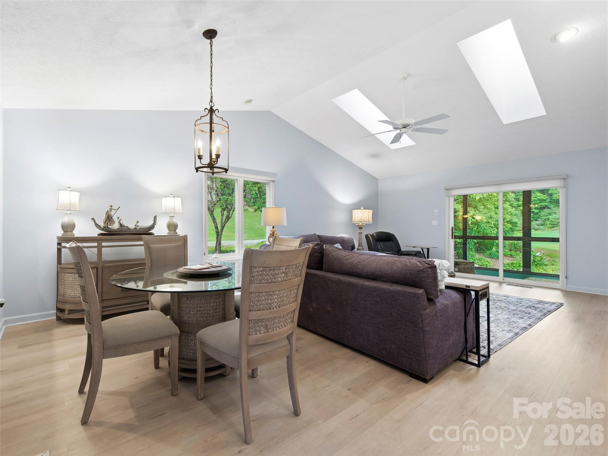 83 Laurel Ridge Place — Hendersonville