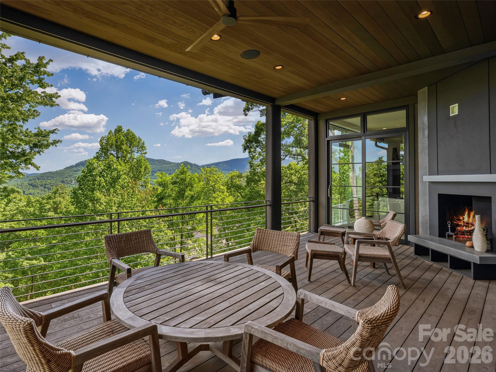 1121 Timberbluff Way — Arden