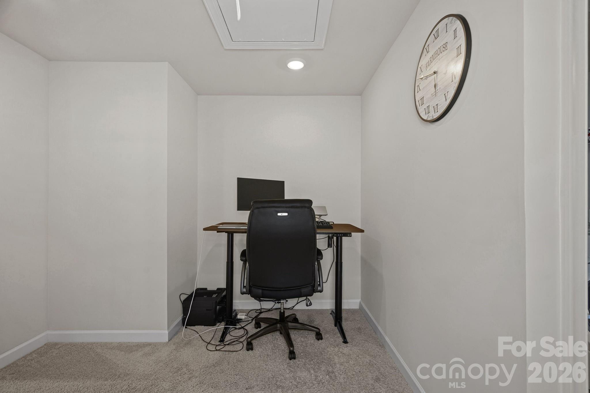 605 Cedar Knoll Circle — Pineville