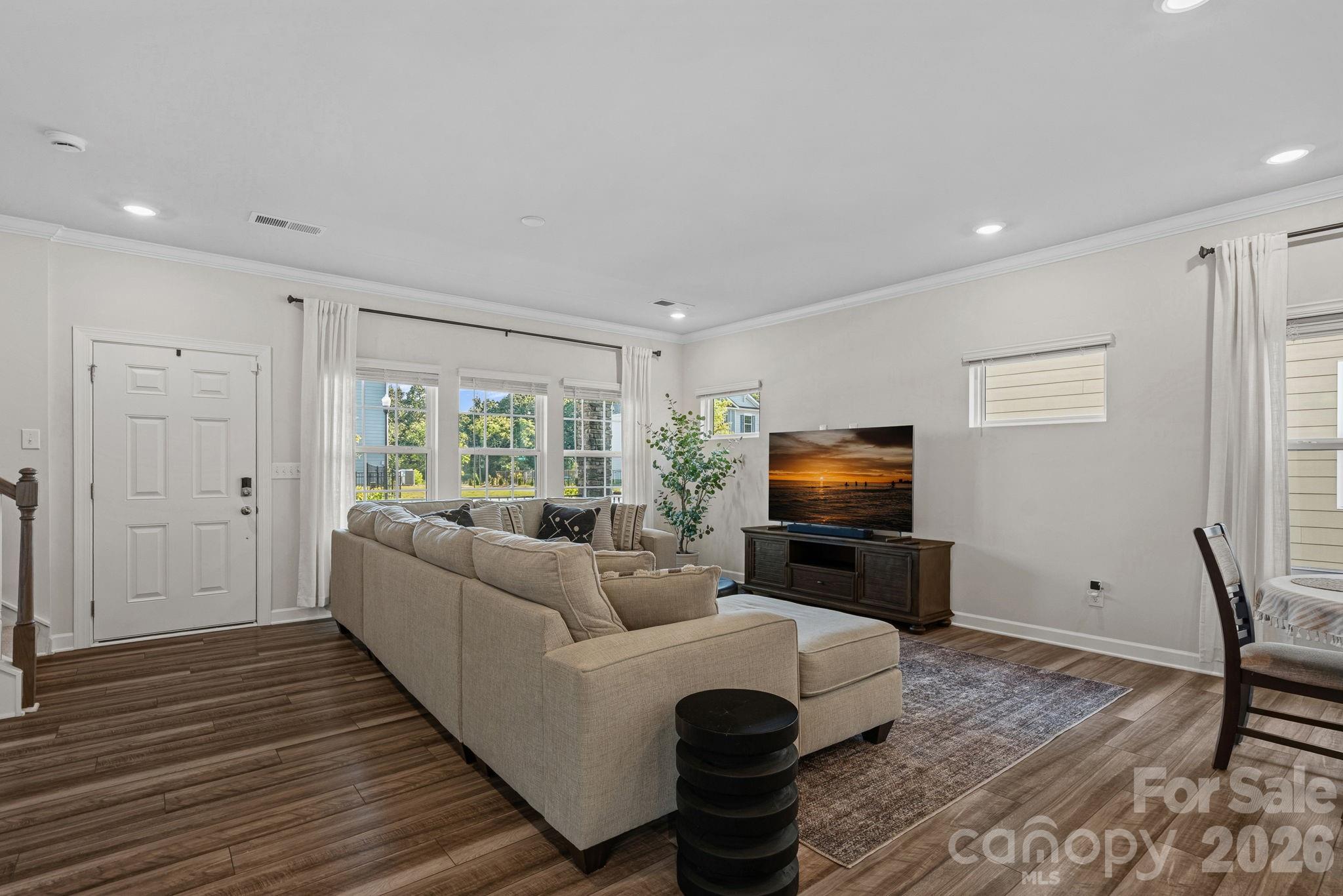 605 Cedar Knoll Circle — Pineville