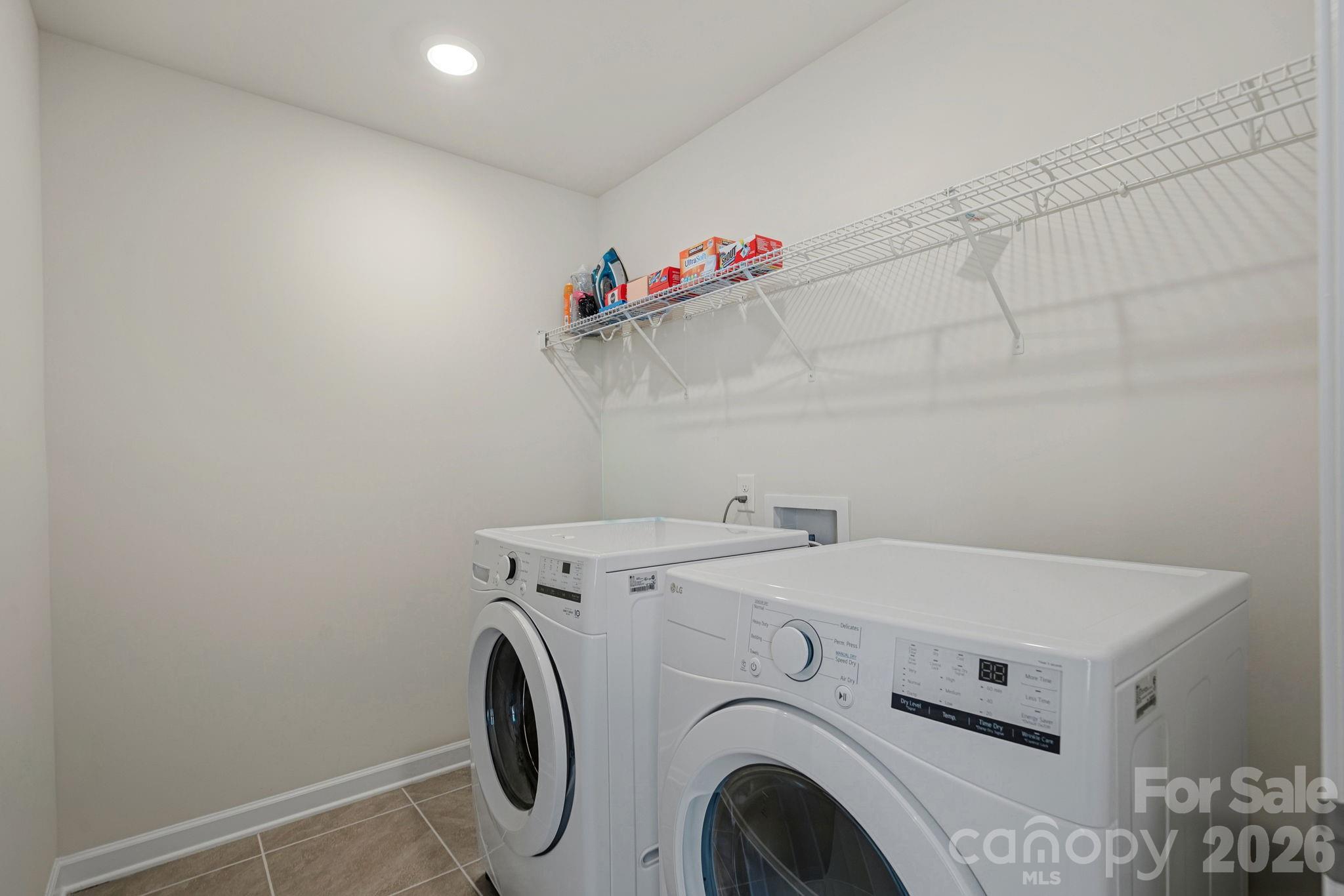 605 Cedar Knoll Circle — Pineville