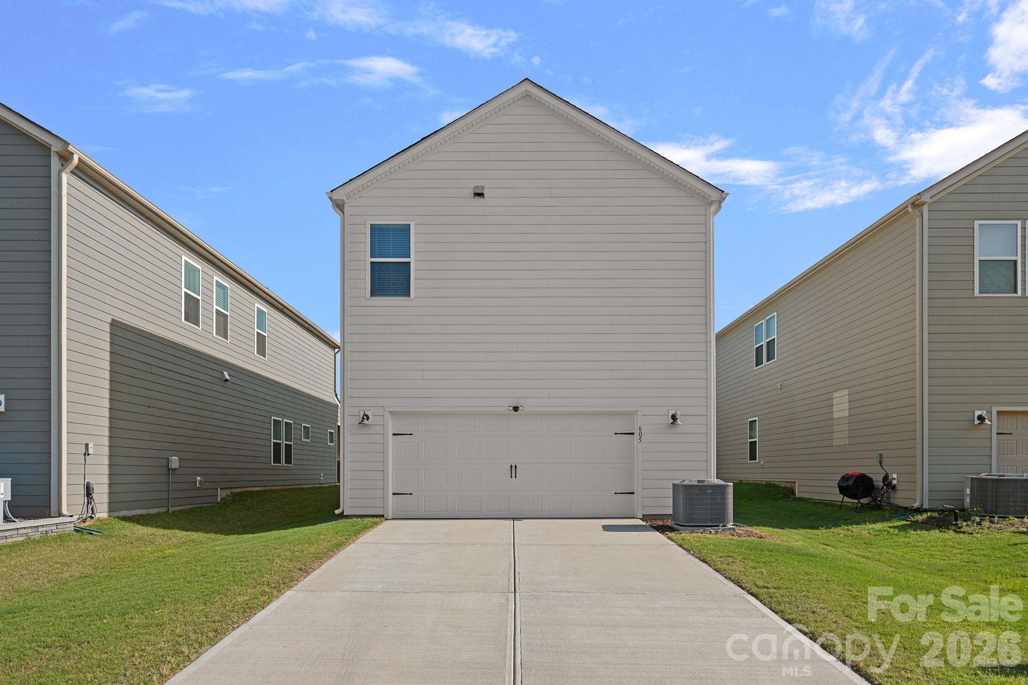 605 Cedar Knoll Circle — Pineville