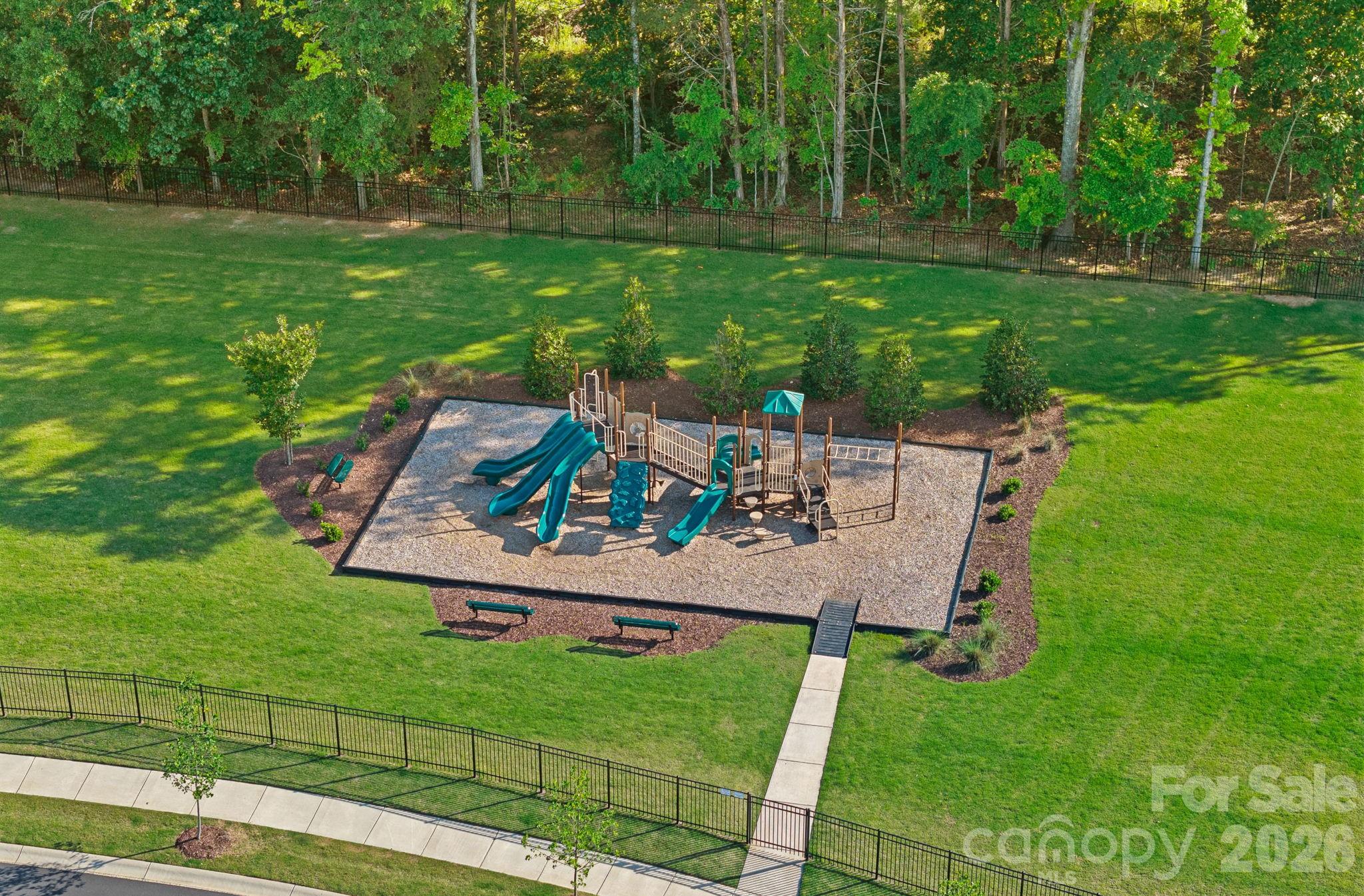 605 Cedar Knoll Circle — Pineville