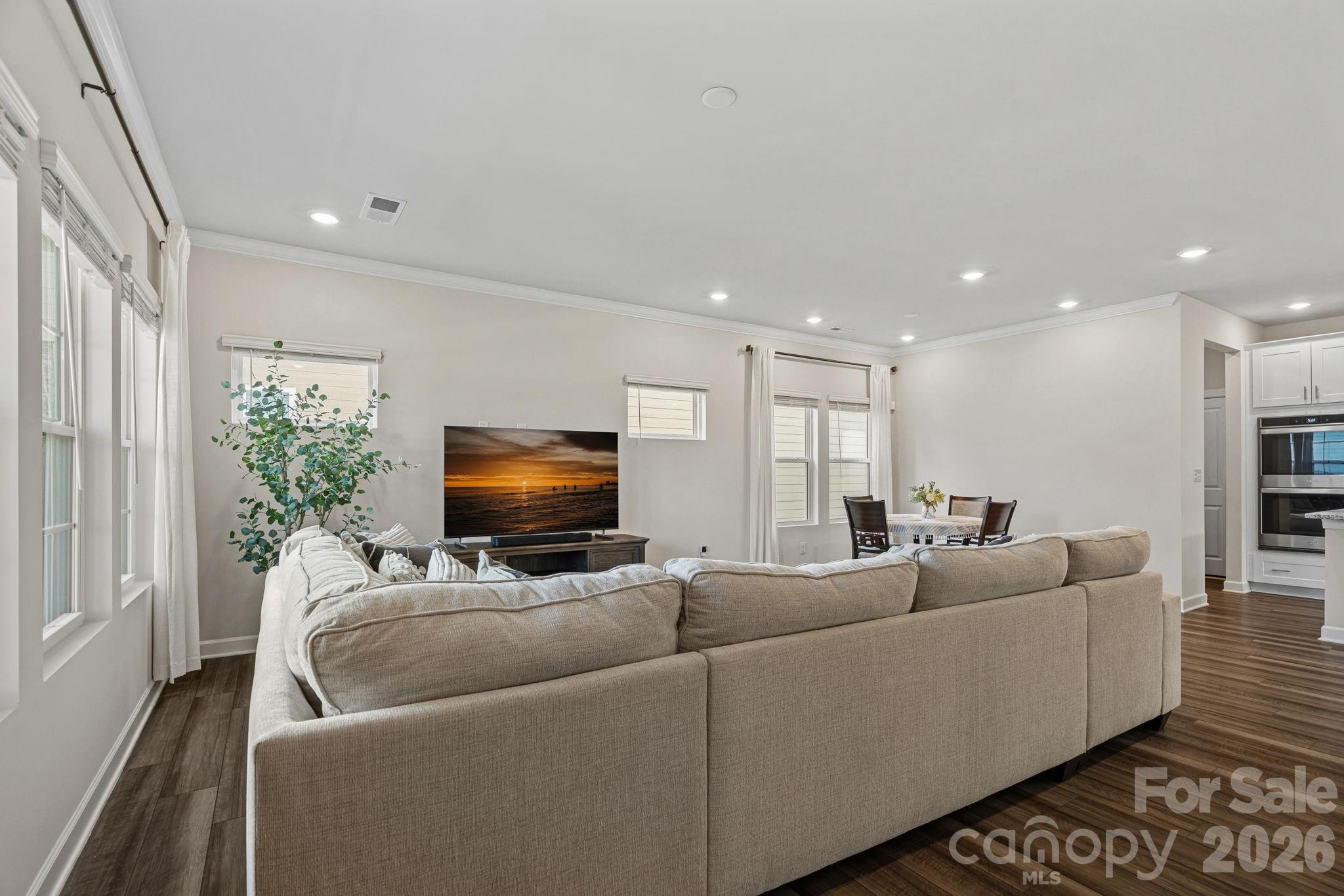 605 Cedar Knoll Circle — Pineville