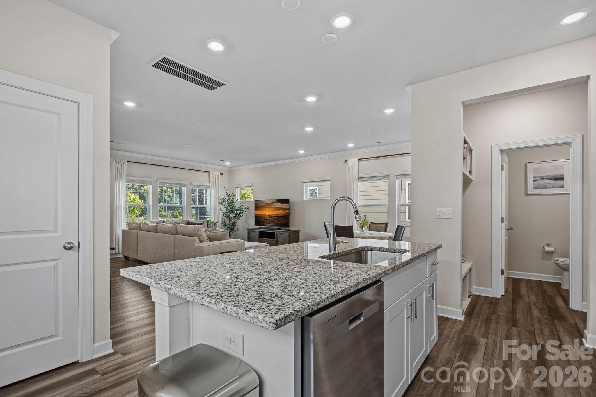 605 Cedar Knoll Circle — Pineville