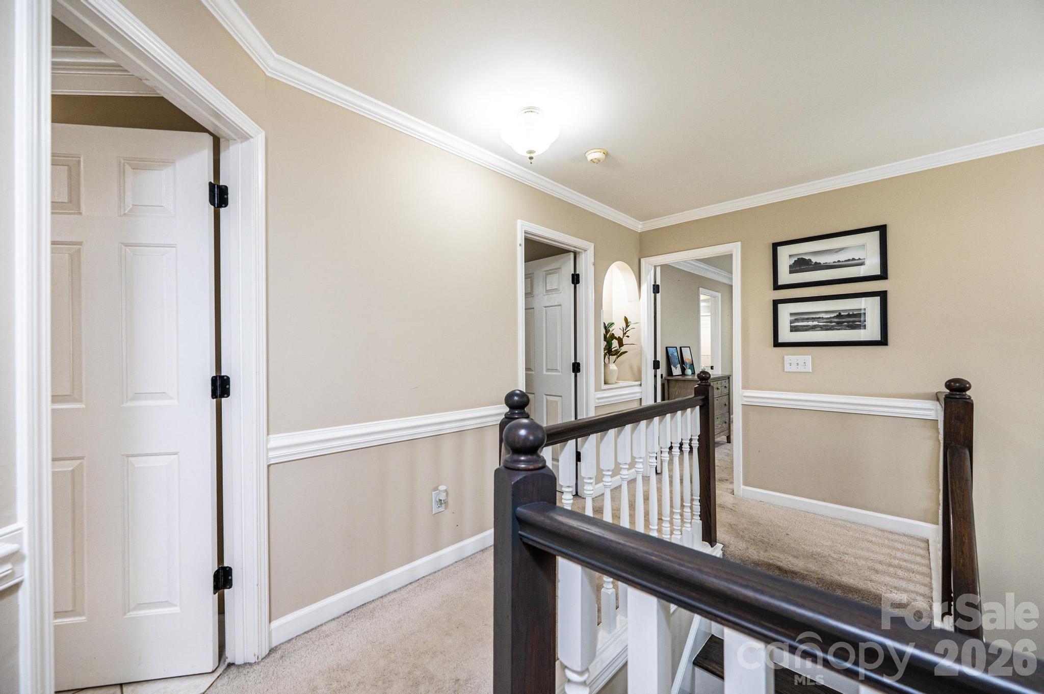 5700 Crown Terrace — Hickory