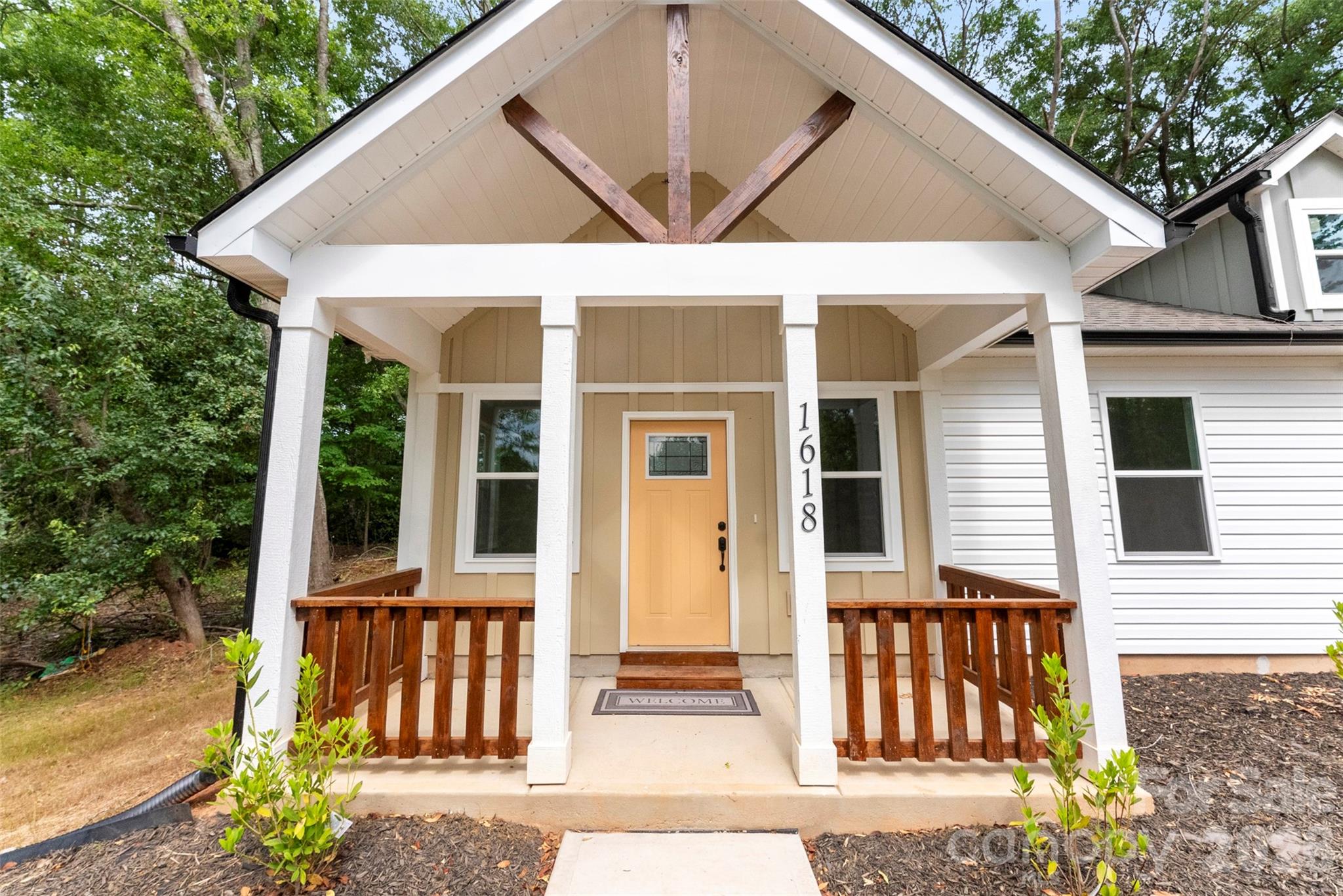 1618 Eaves Road — Shelby