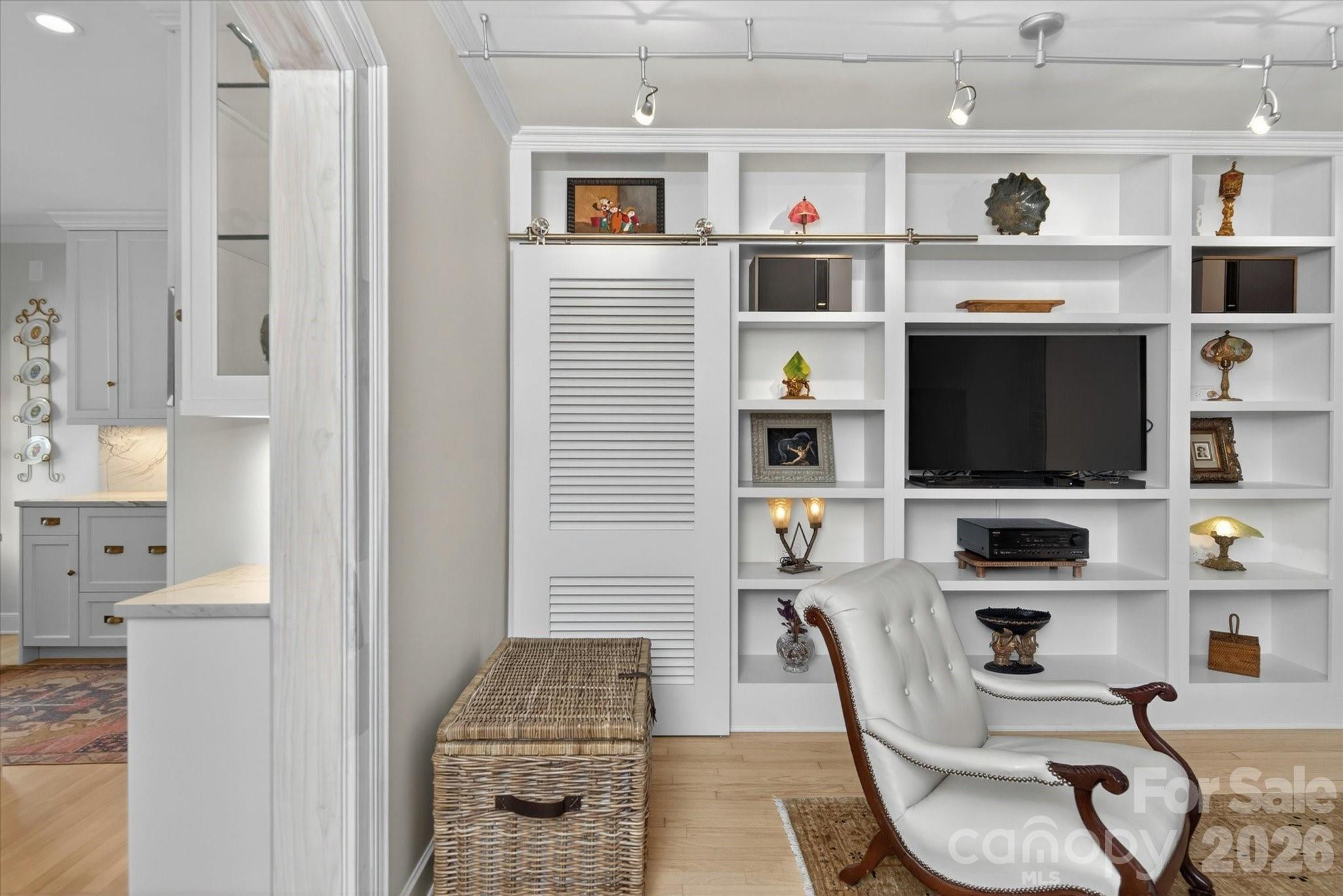 1035 Queens Road #8 — Charlotte