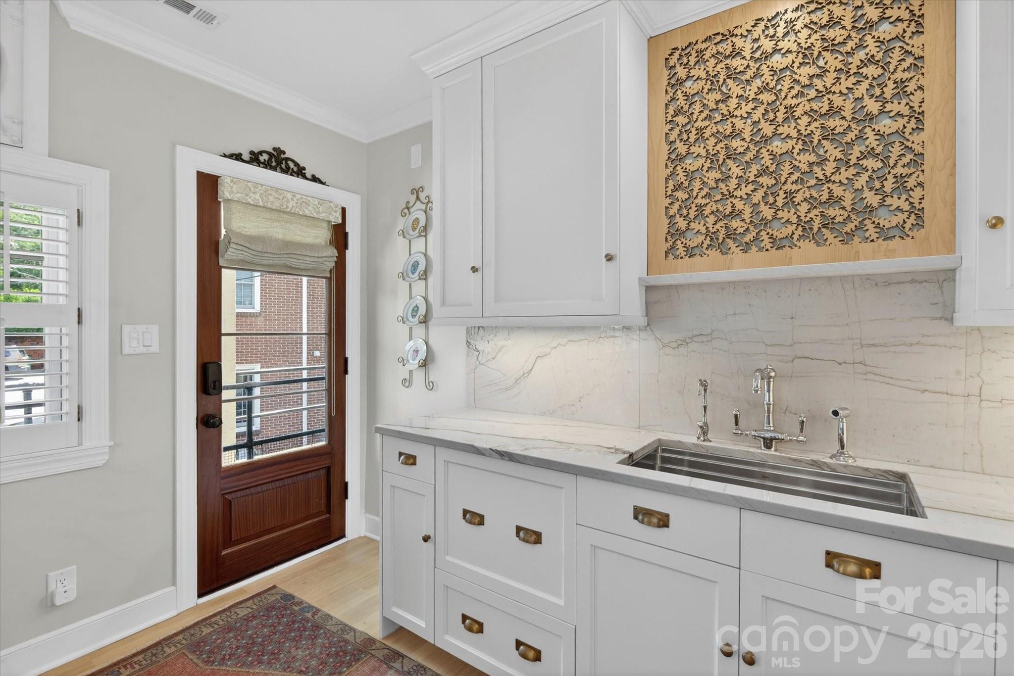1035 Queens Road #8 — Charlotte