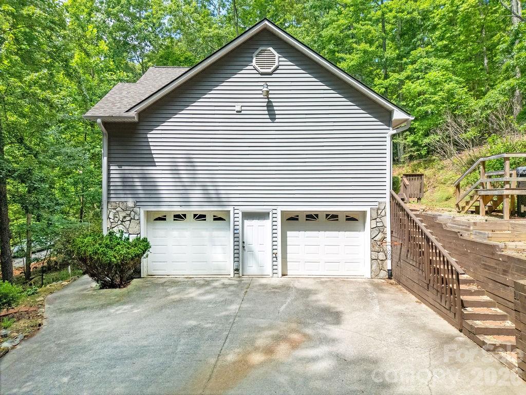 144 Lakeland Drive — Pisgah Forest