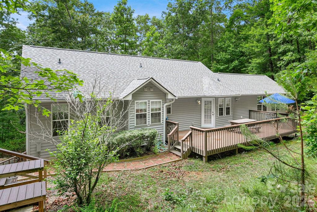 144 Lakeland Drive — Pisgah Forest