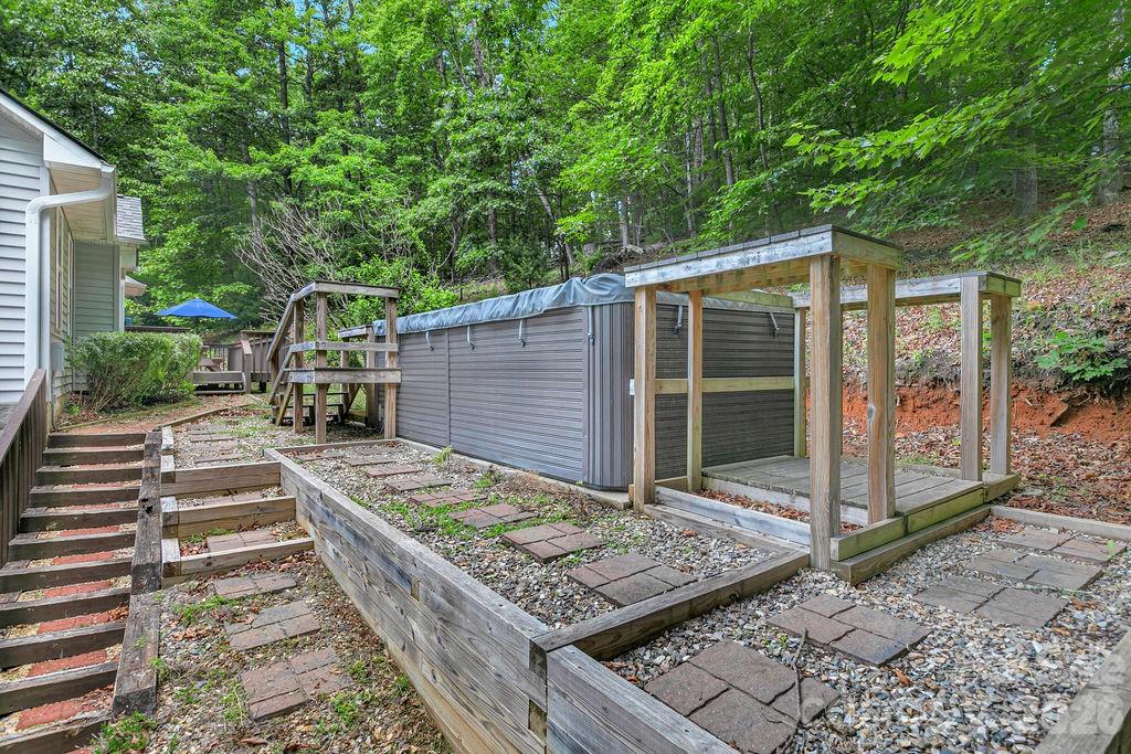 144 Lakeland Drive — Pisgah Forest