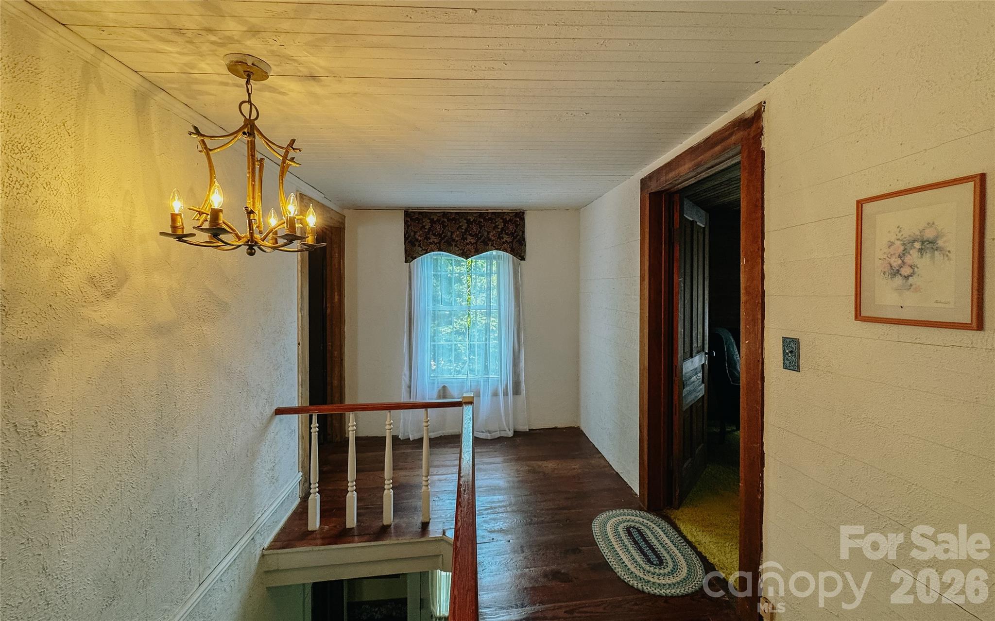 401 S Gold Branch Road — Richfield