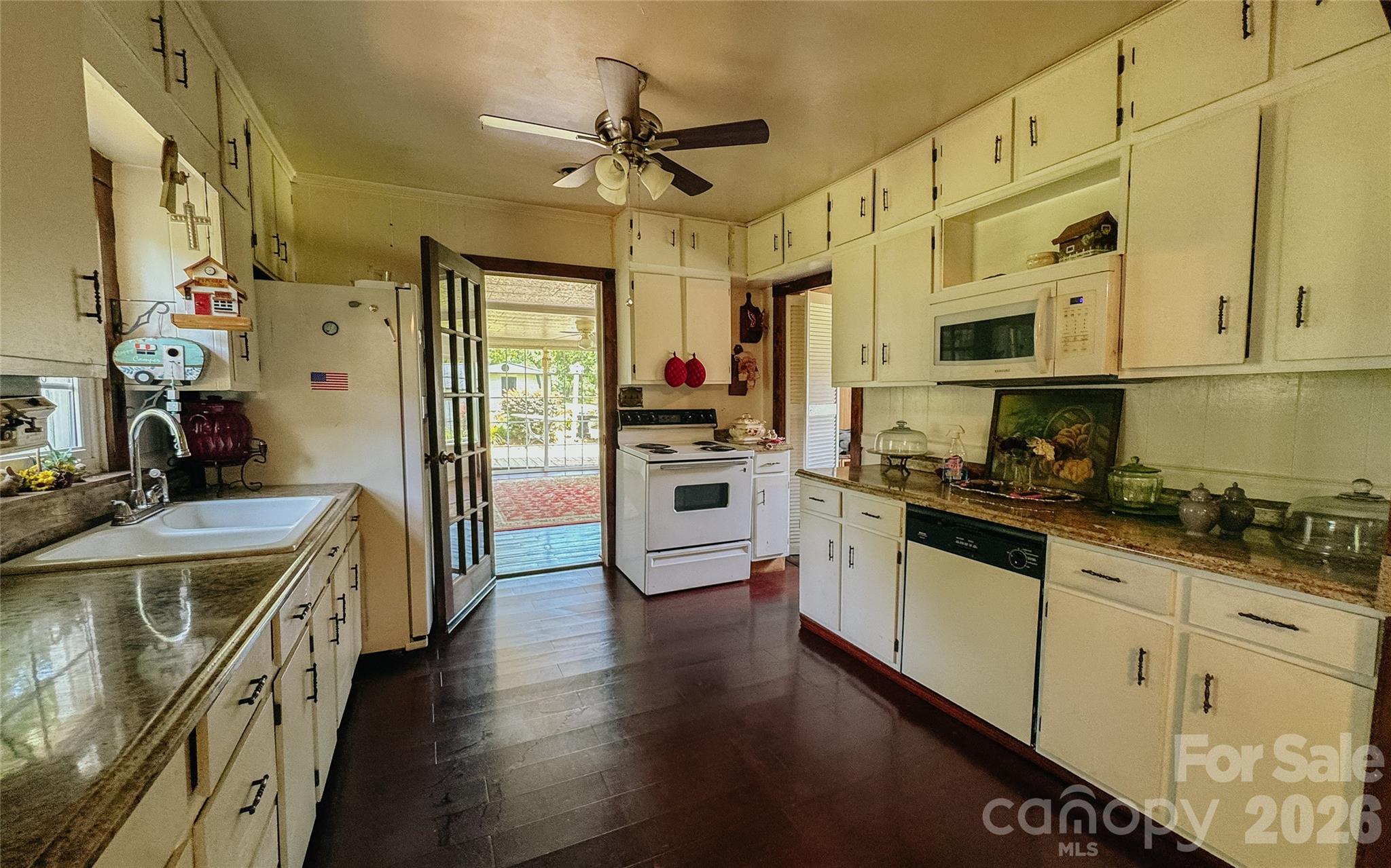 401 S Gold Branch Road — Richfield
