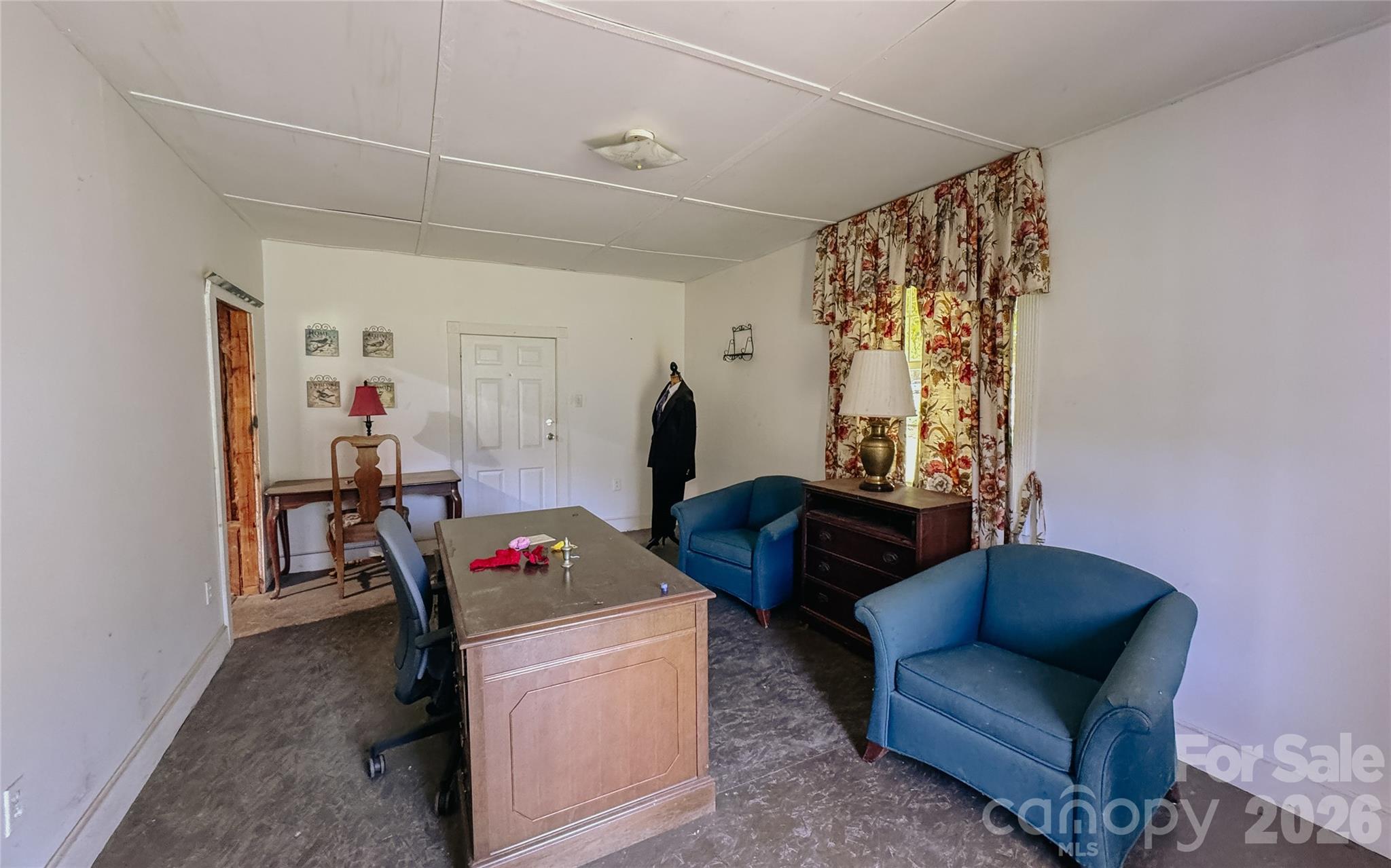401 S Gold Branch Road — Richfield