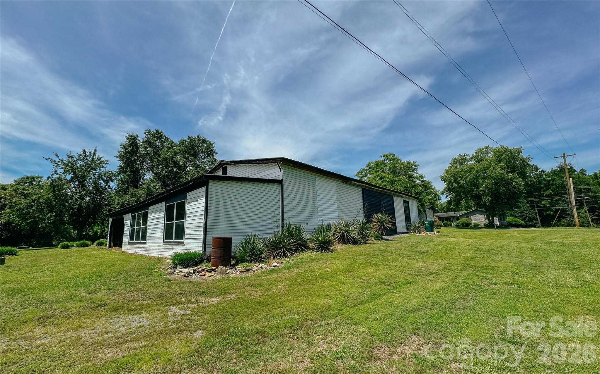 401 S Gold Branch Road — Richfield