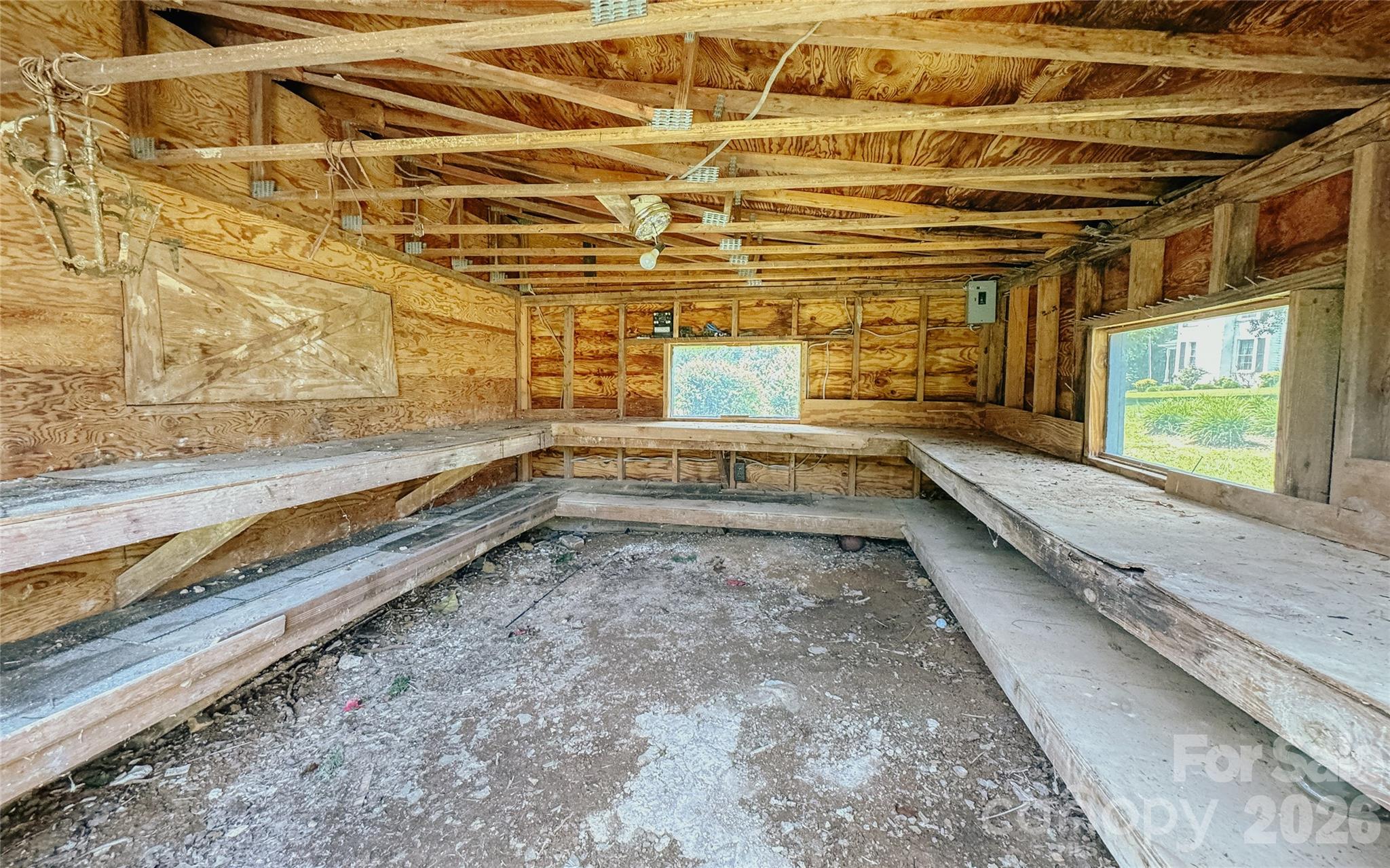 401 S Gold Branch Road — Richfield