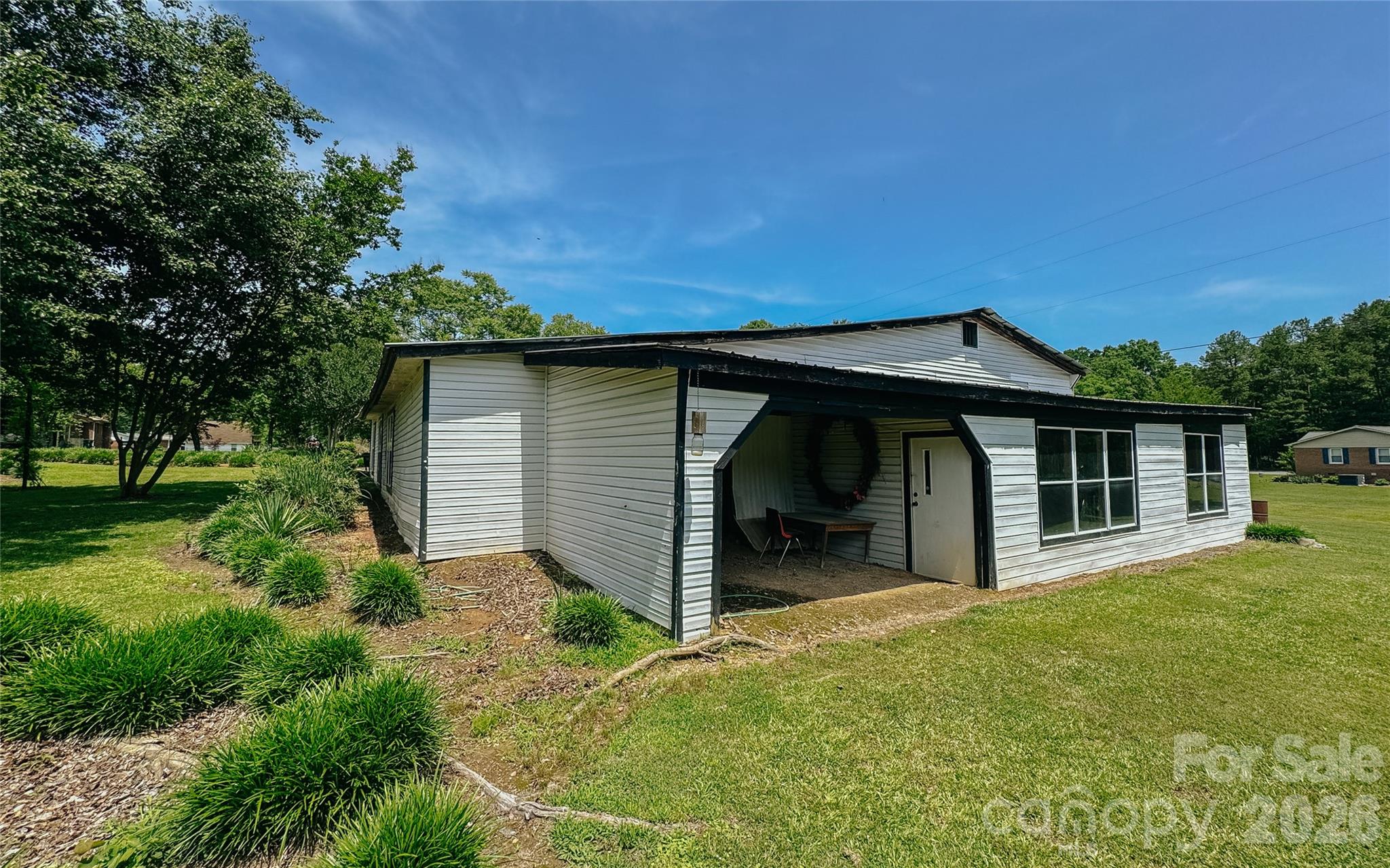 401 S Gold Branch Road — Richfield