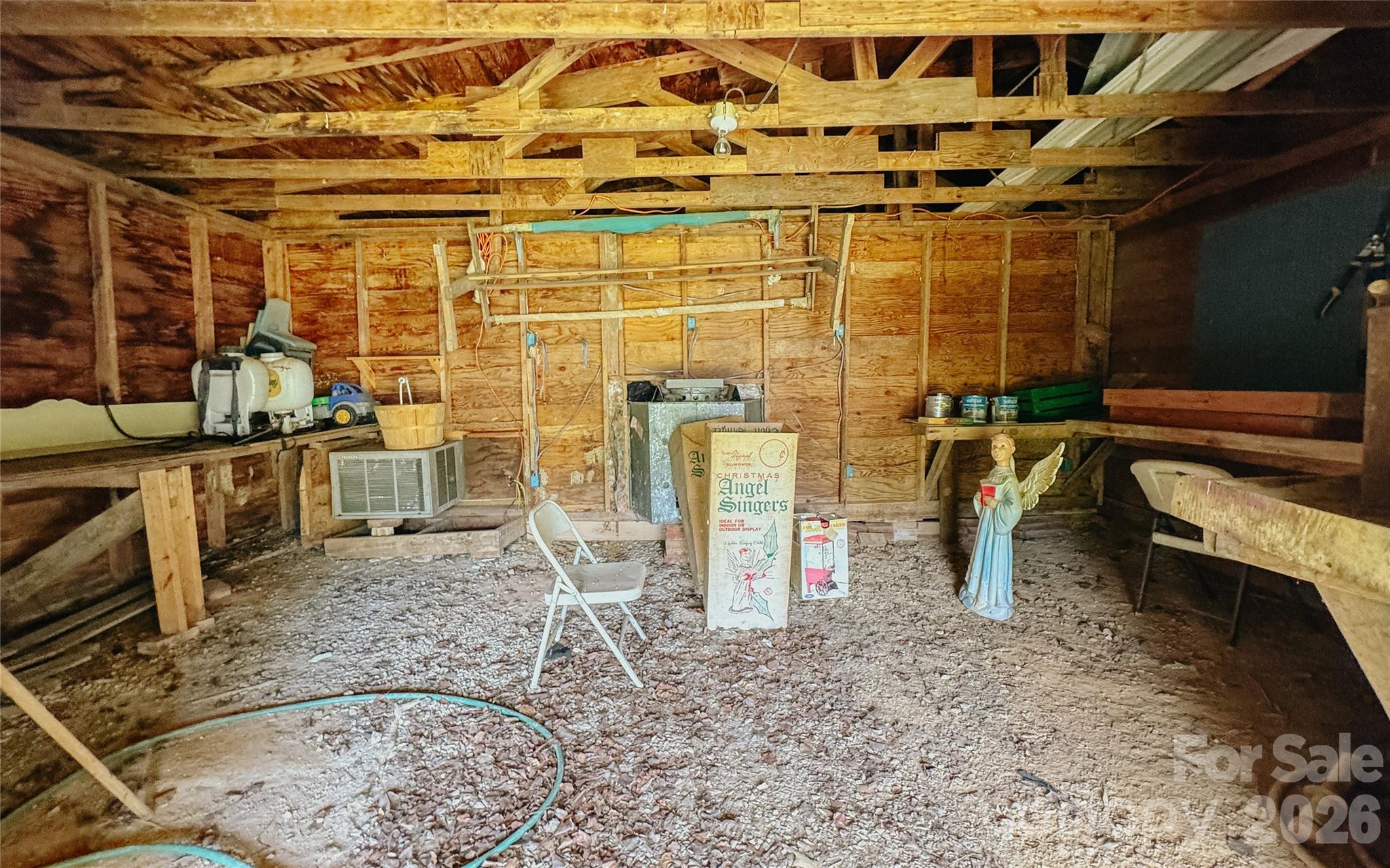 401 S Gold Branch Road — Richfield