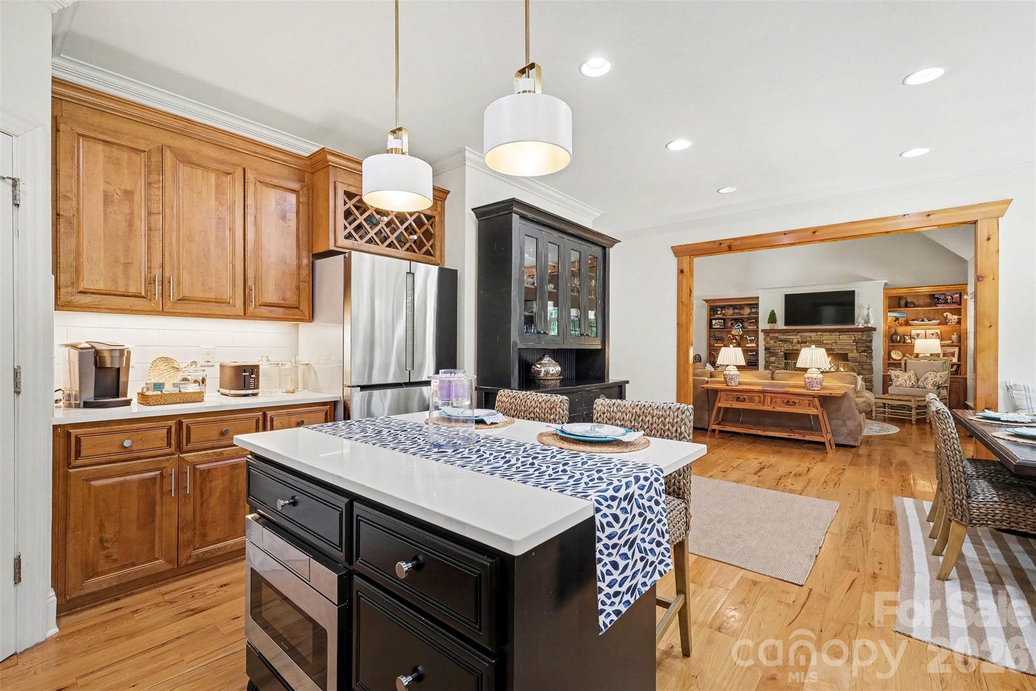 3415 Willow Creek Drive — Mount Pleasant