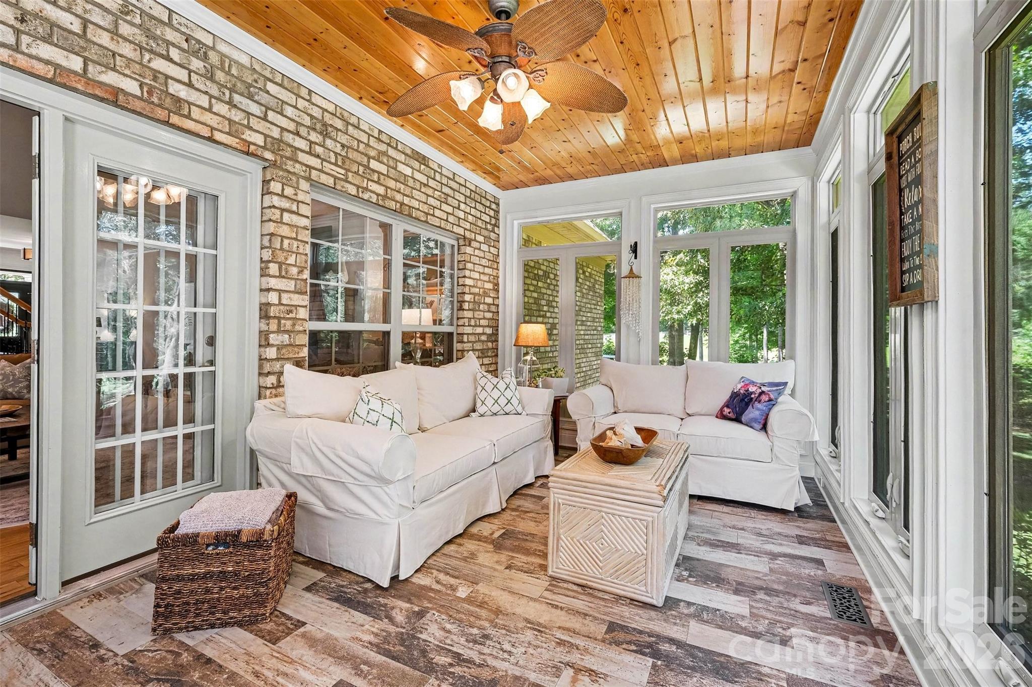 3415 Willow Creek Drive — Mount Pleasant