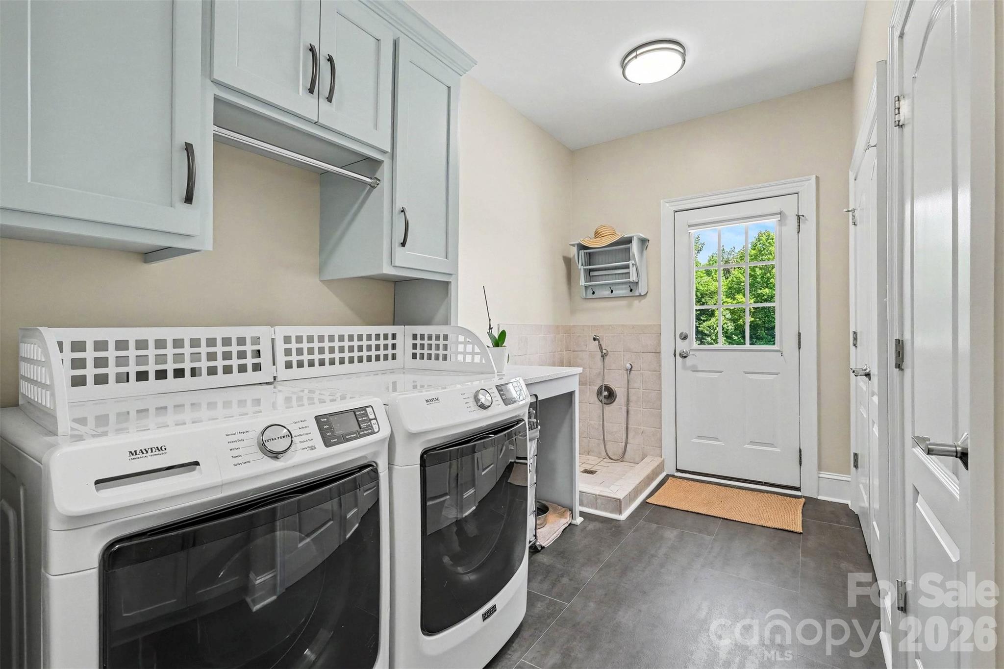 3415 Willow Creek Drive — Mount Pleasant