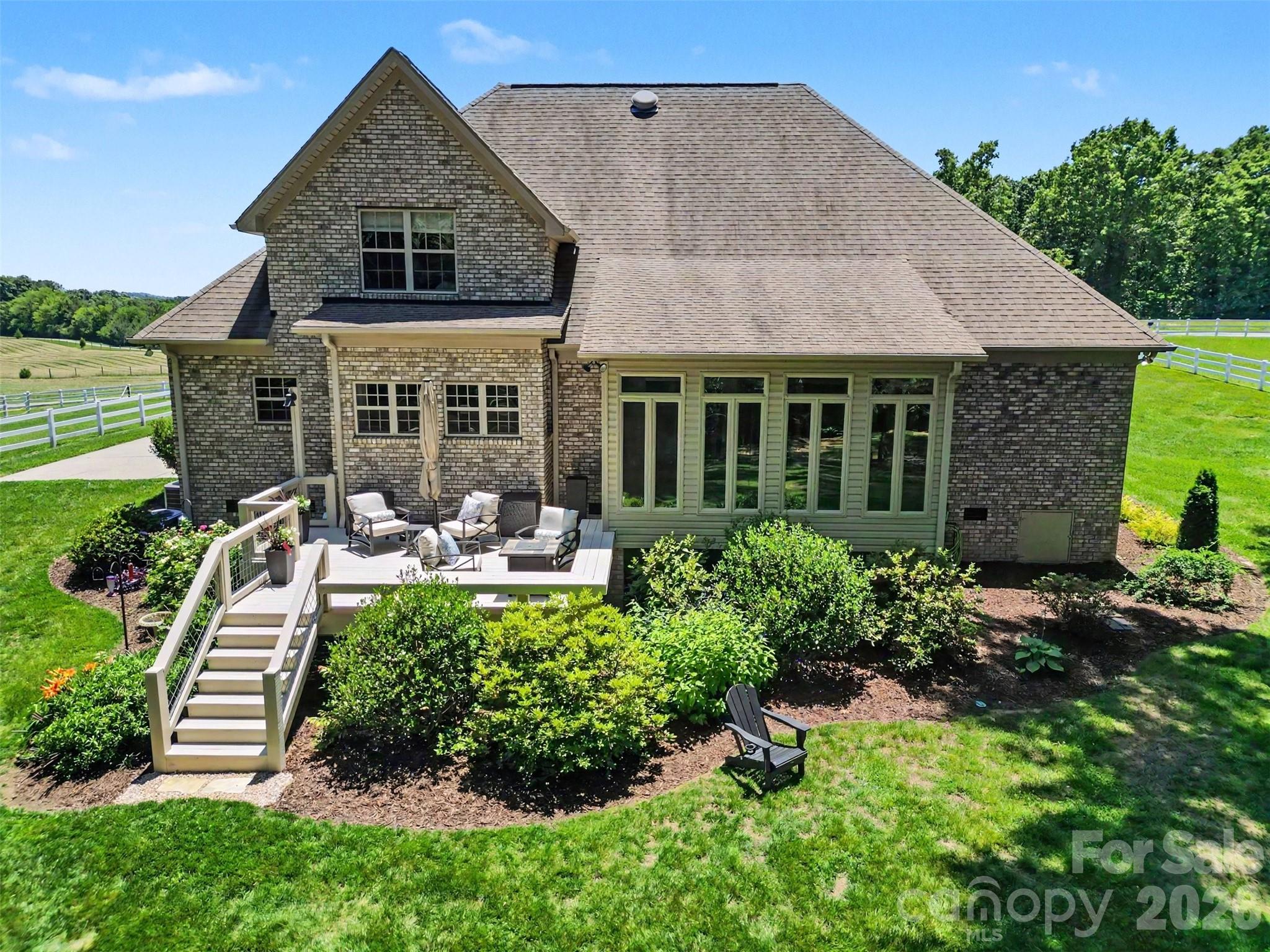 3415 Willow Creek Drive — Mount Pleasant