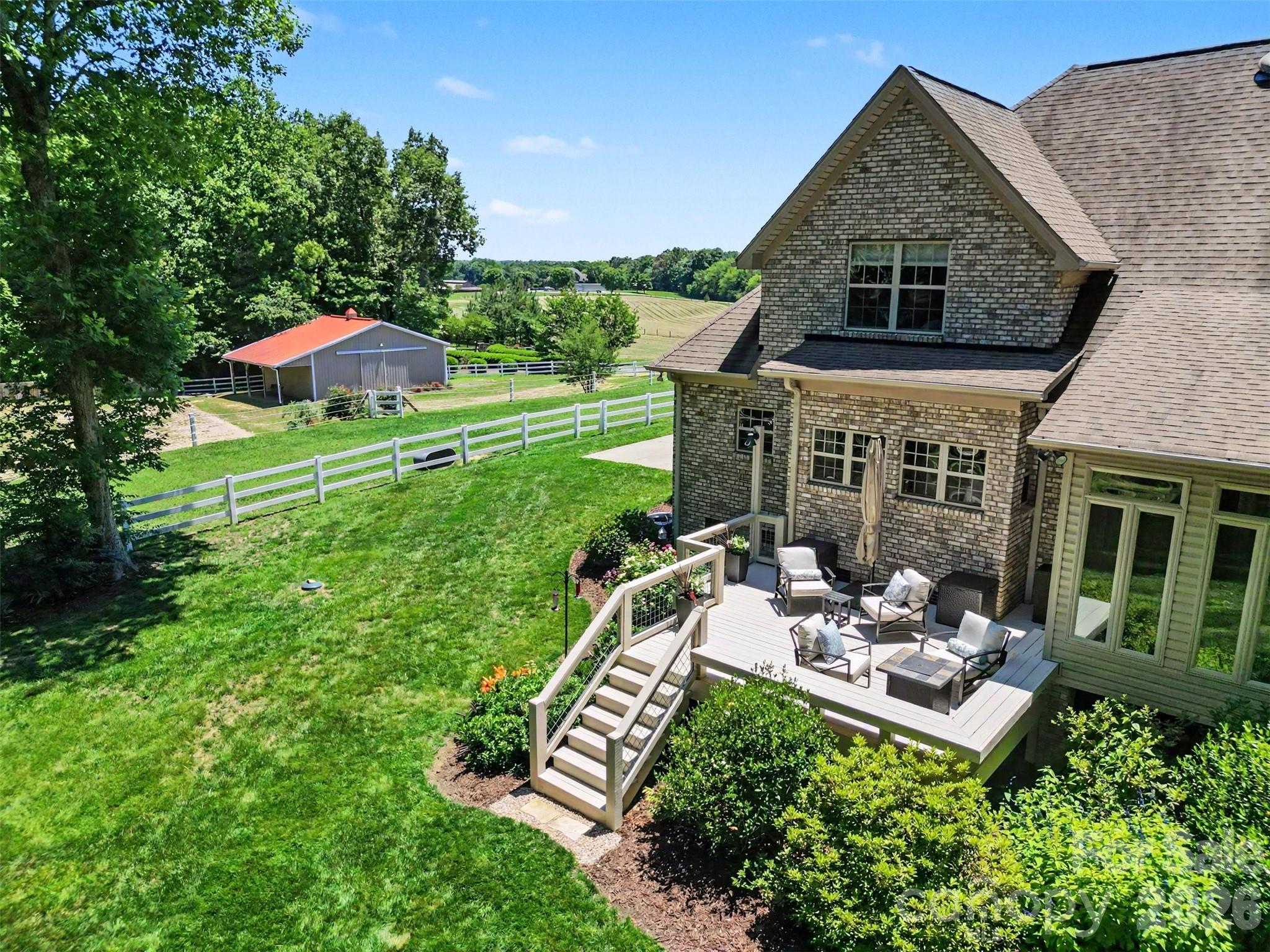3415 Willow Creek Drive — Mount Pleasant
