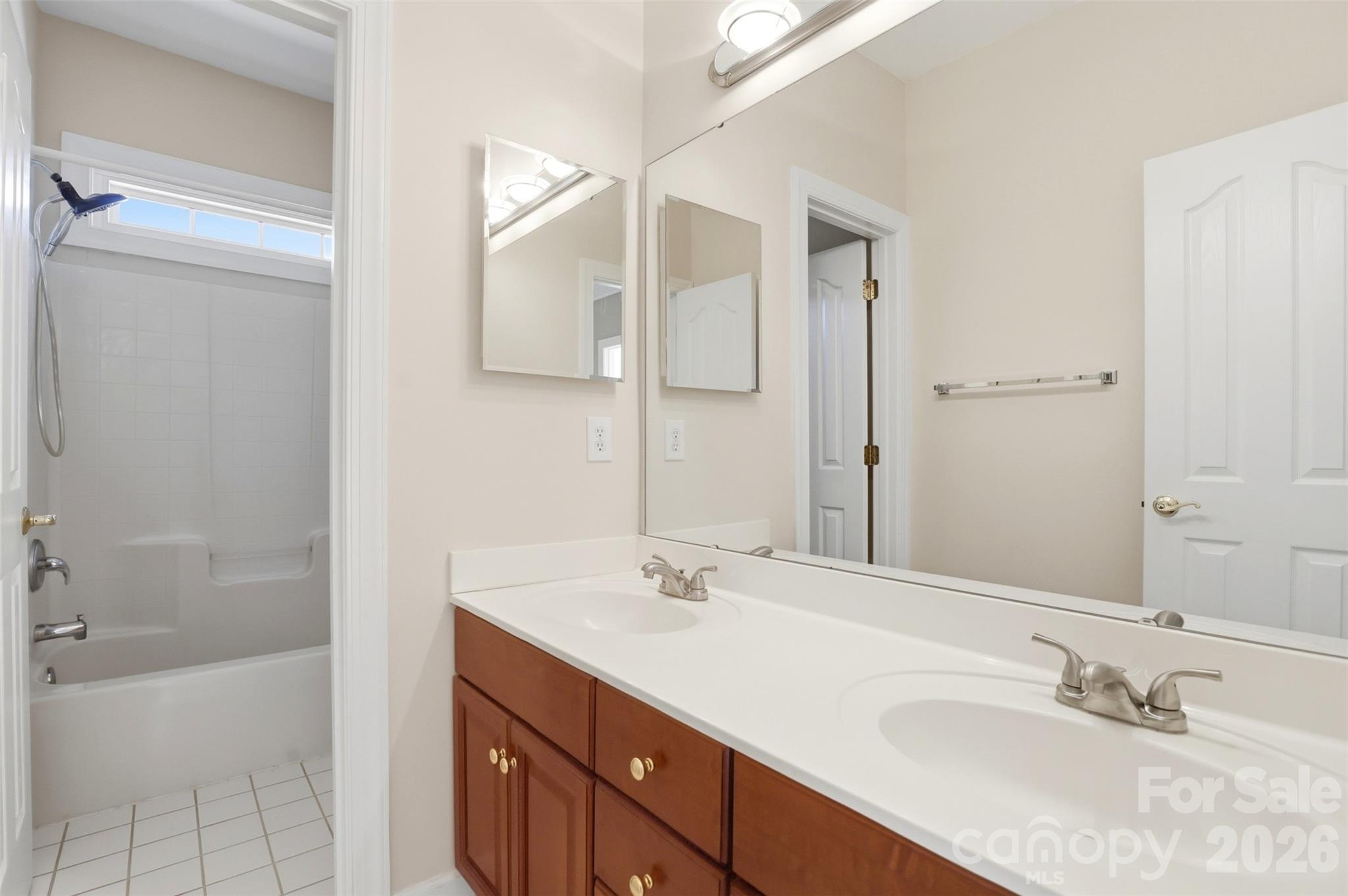 13937 Dovehunt Place — Charlotte