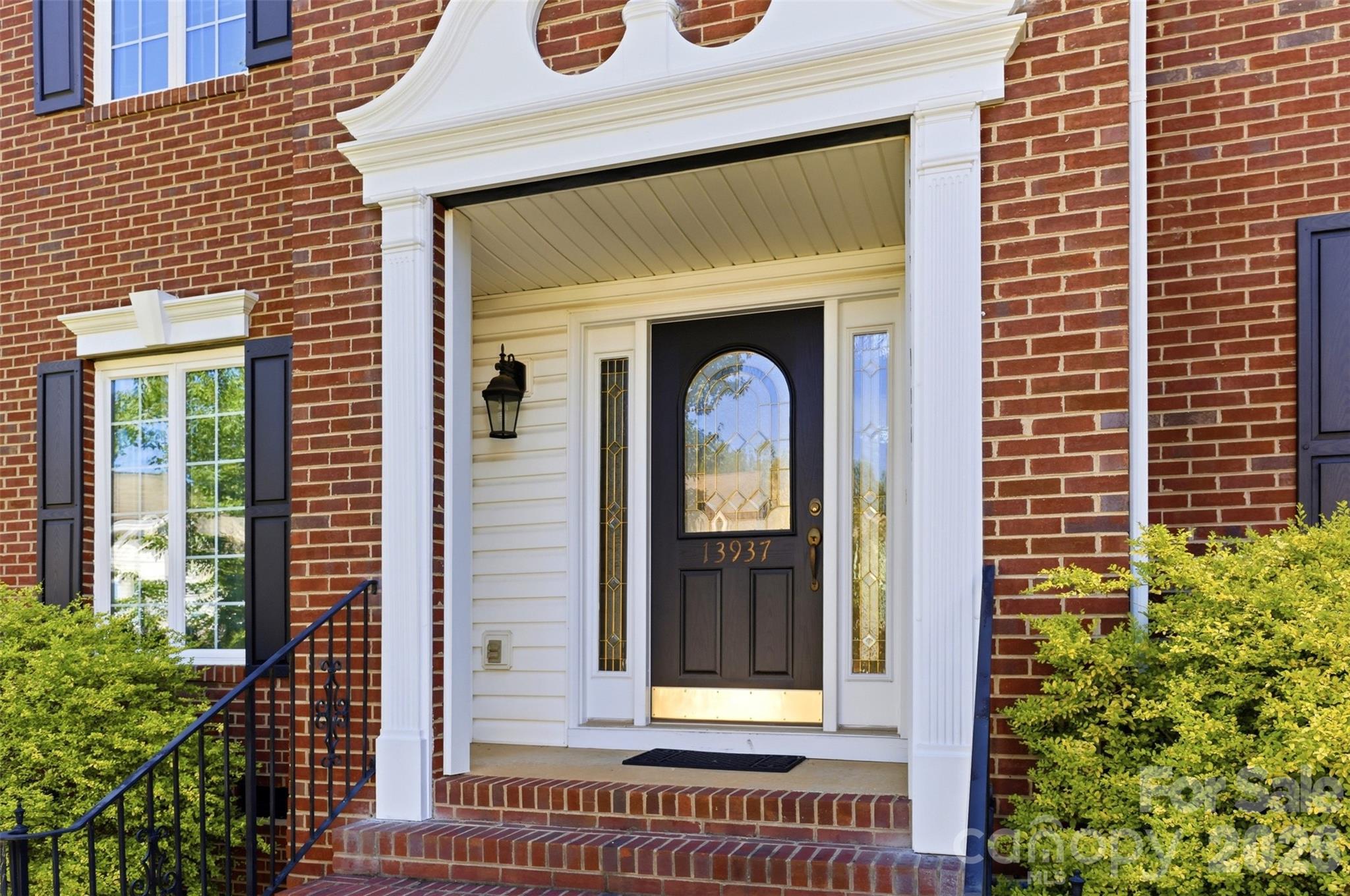 13937 Dovehunt Place — Charlotte