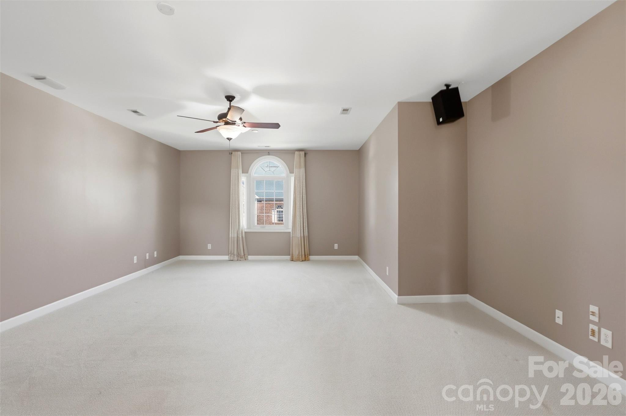 13937 Dovehunt Place — Charlotte