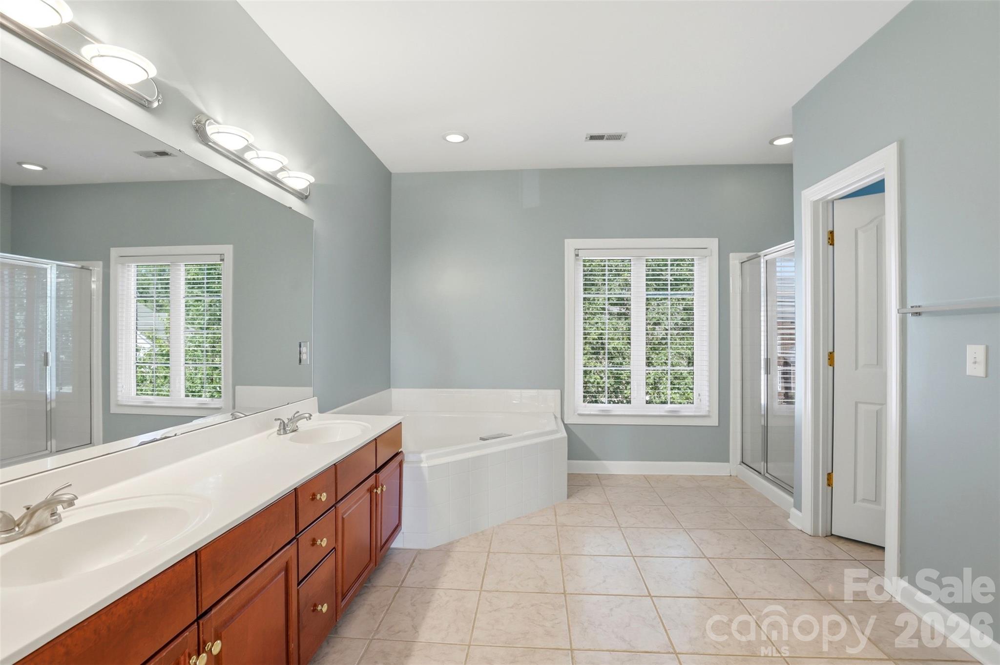 13937 Dovehunt Place — Charlotte