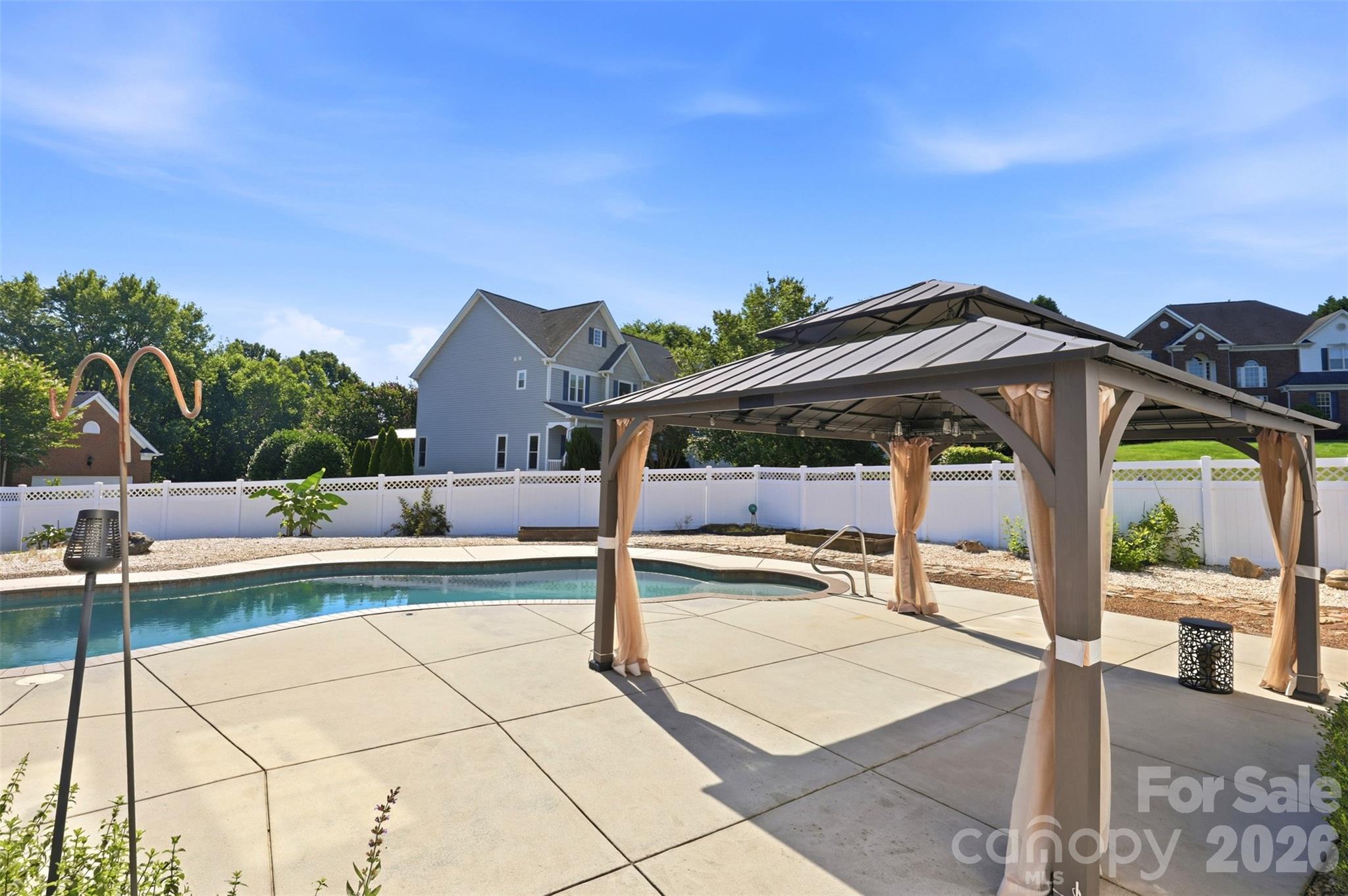 13937 Dovehunt Place — Charlotte