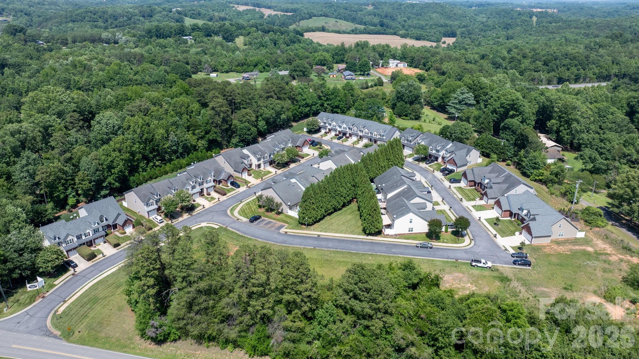 2010 Talbot Lane — Hickory