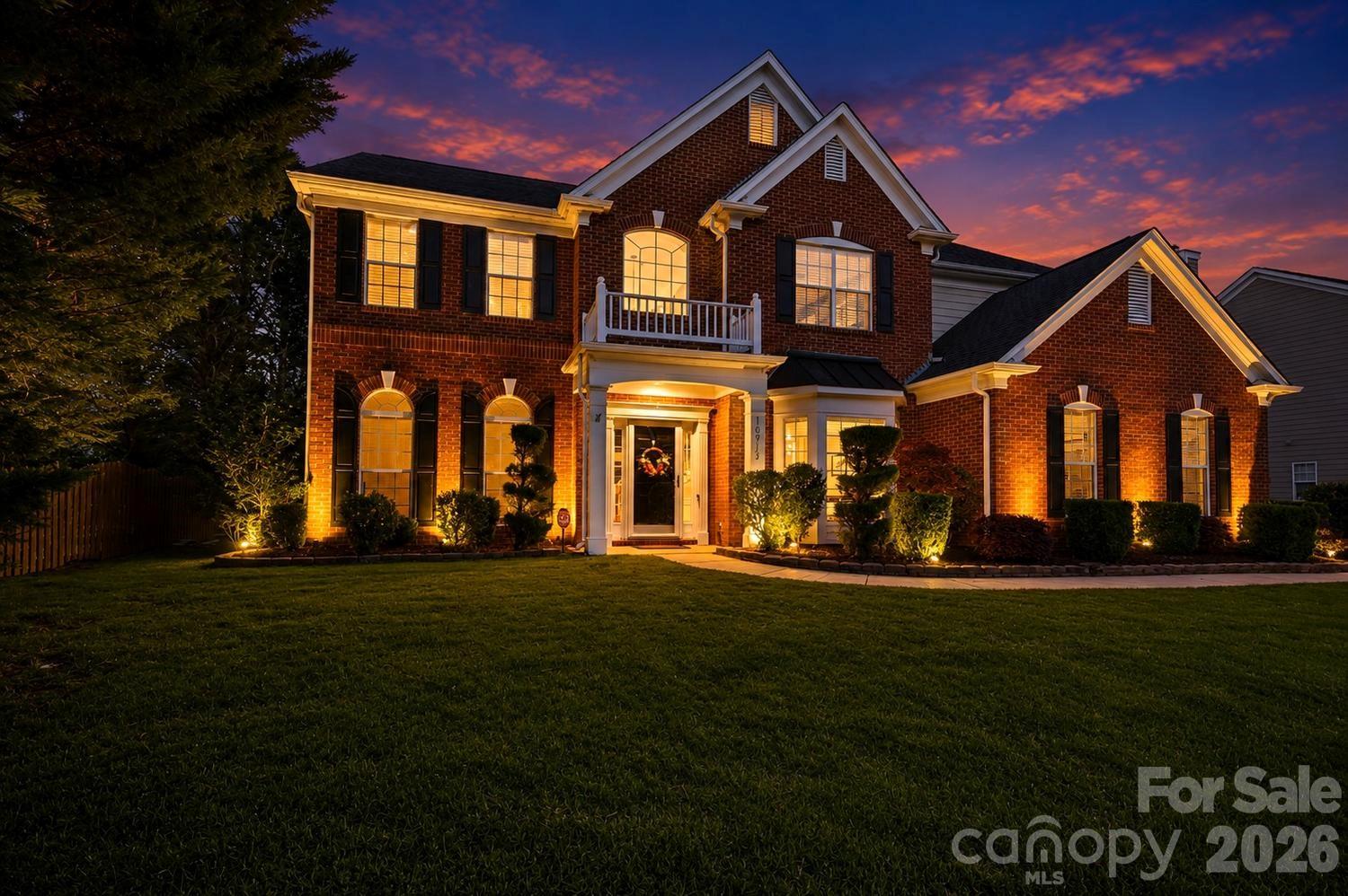 10913 Knight Castle Drive — Charlotte