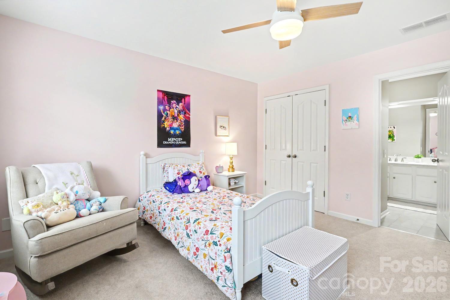 10913 Knight Castle Drive — Charlotte