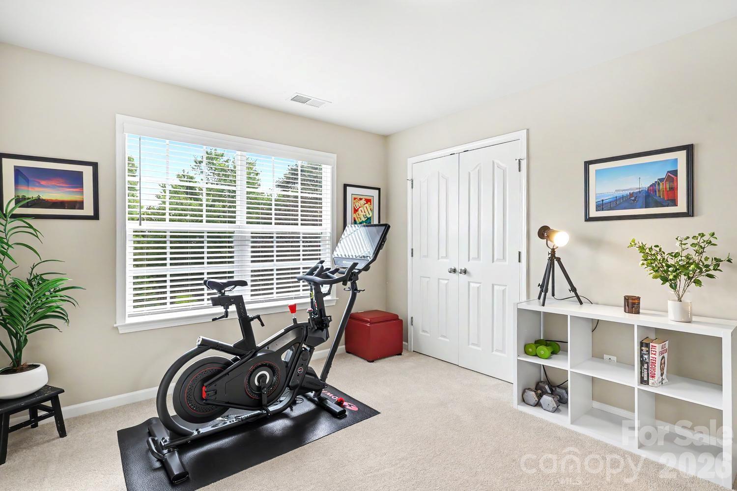 10913 Knight Castle Drive — Charlotte
