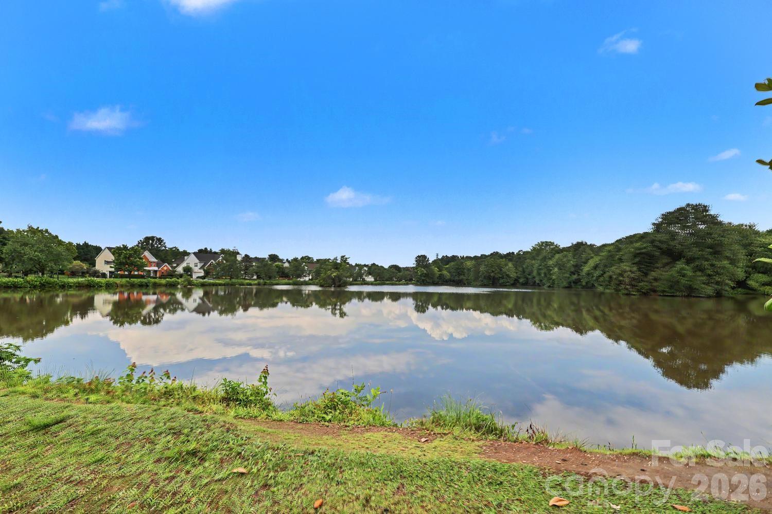 10913 Knight Castle Drive — Charlotte