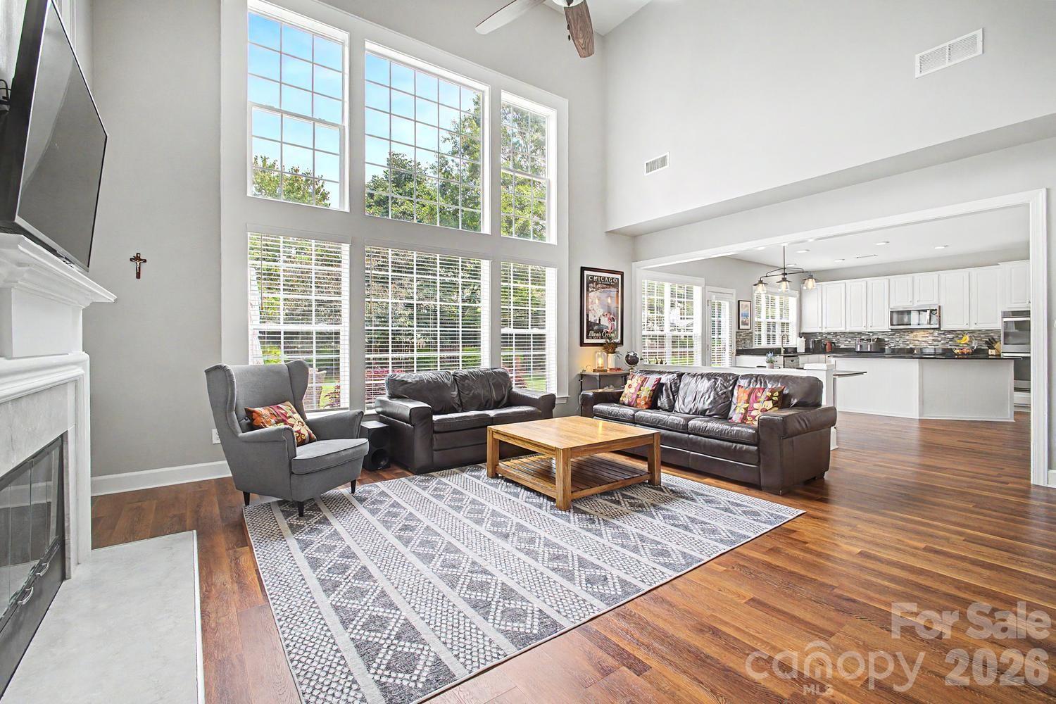 10913 Knight Castle Drive — Charlotte
