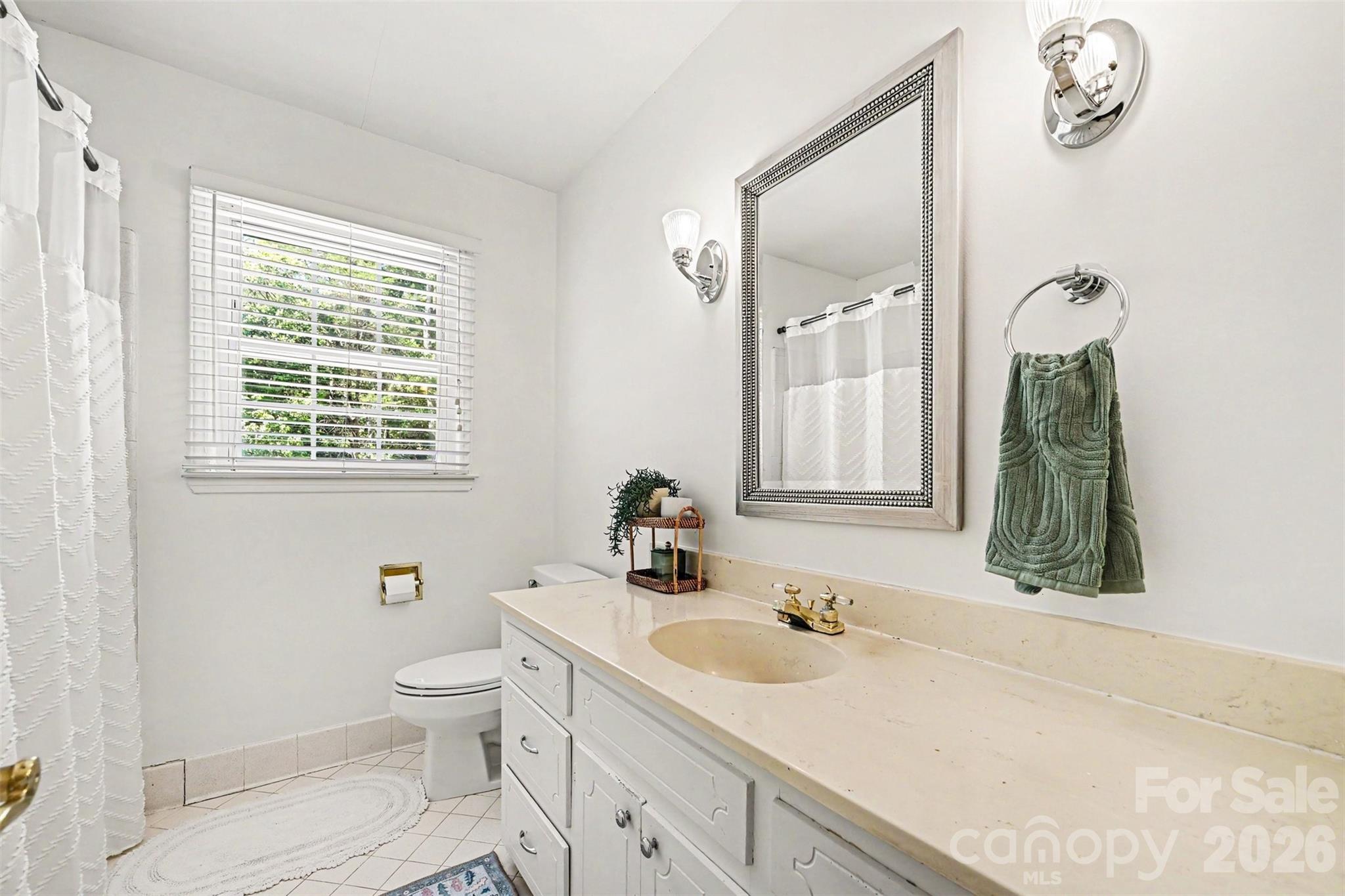 2449 Seth Thomas Road — Charlotte