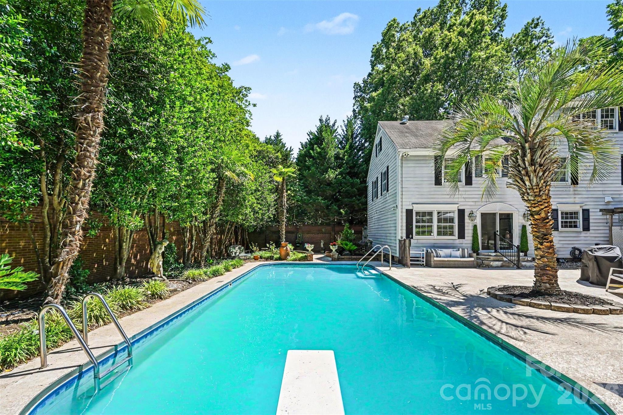 2449 Seth Thomas Road — Charlotte