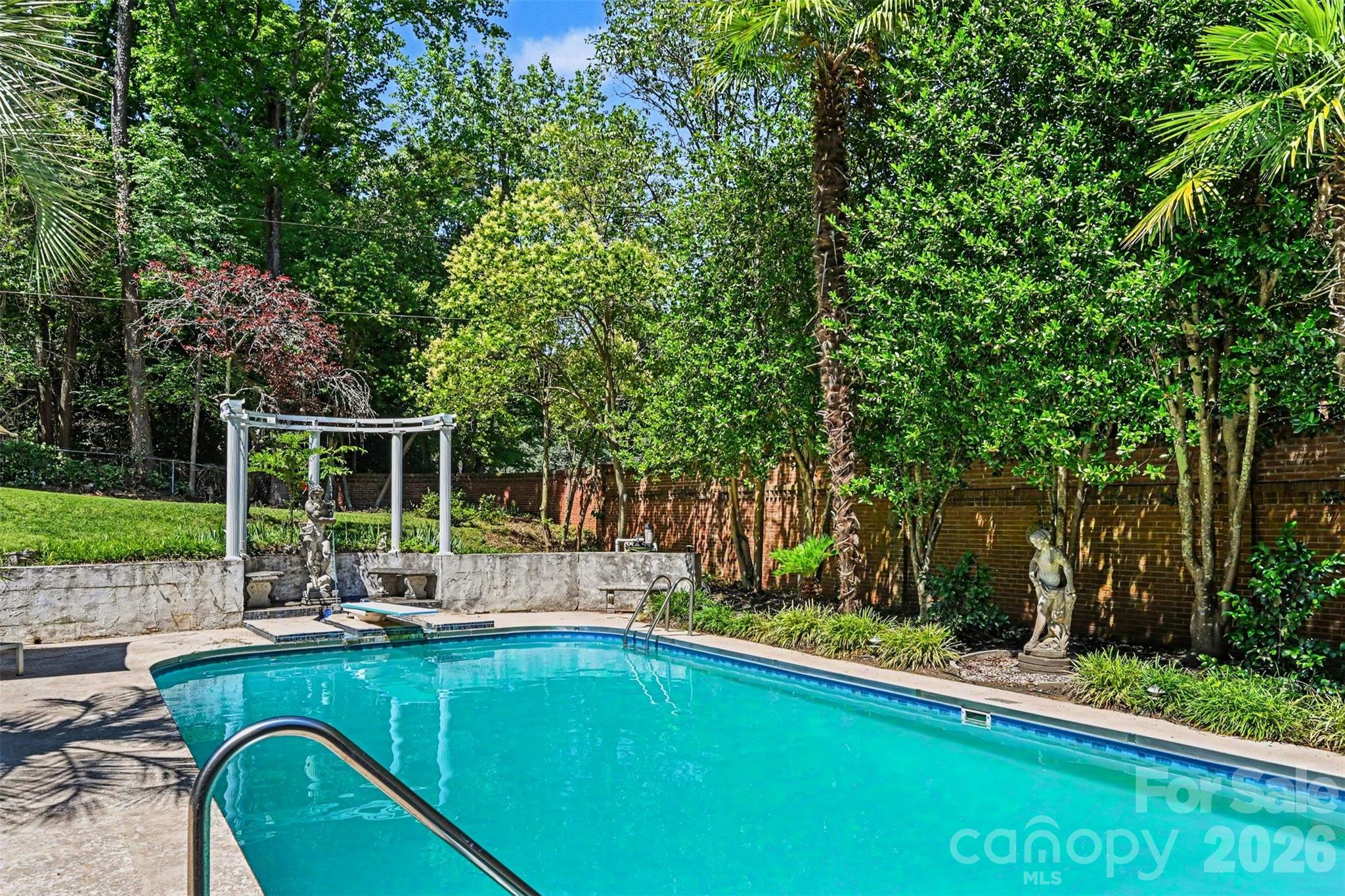 2449 Seth Thomas Road — Charlotte