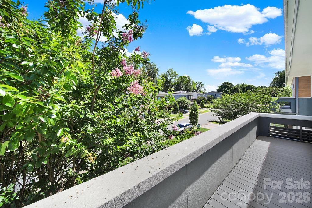 1243 Realta Drive — Charlotte