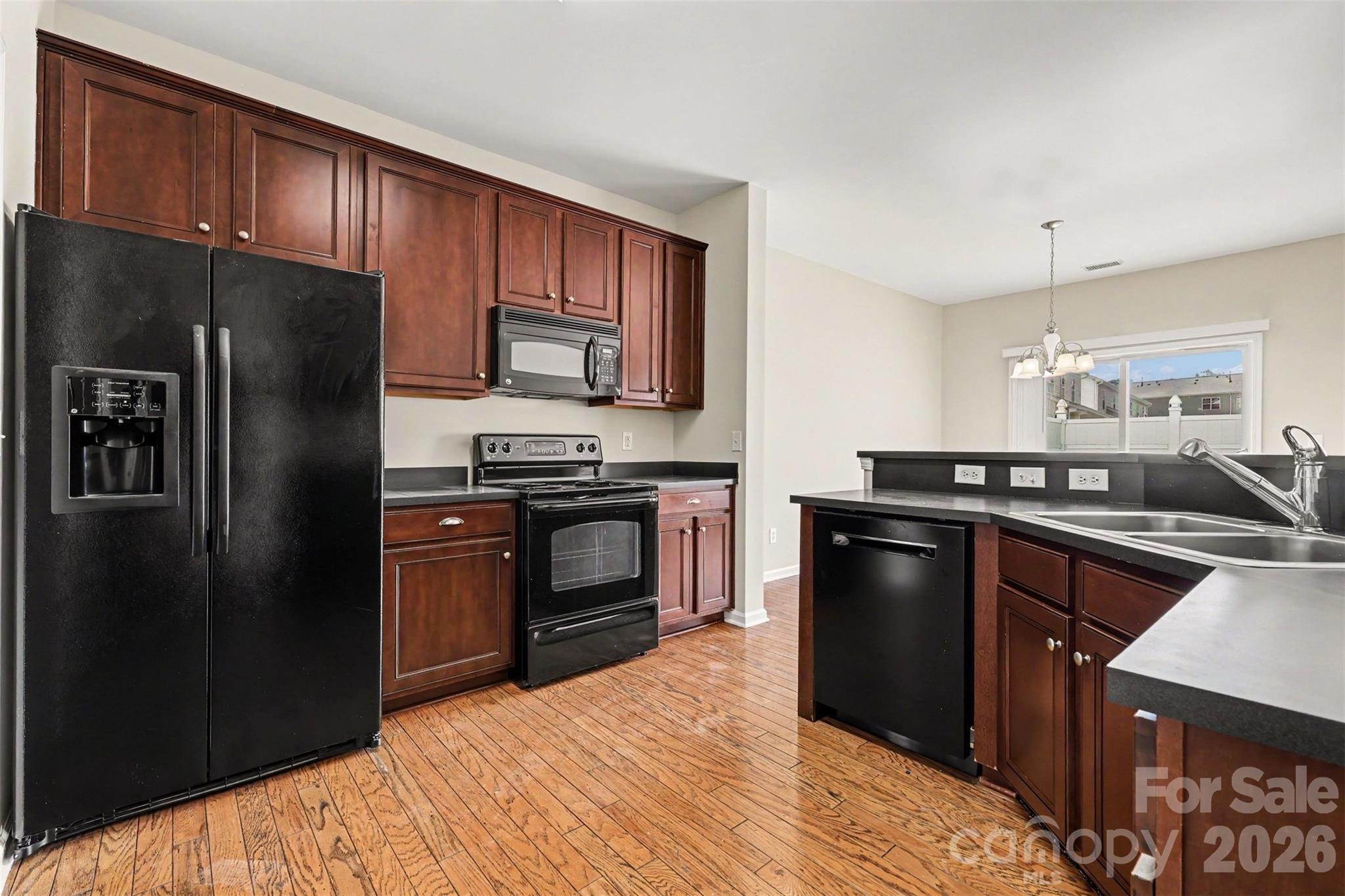 11718 Stockdale Court — Pineville