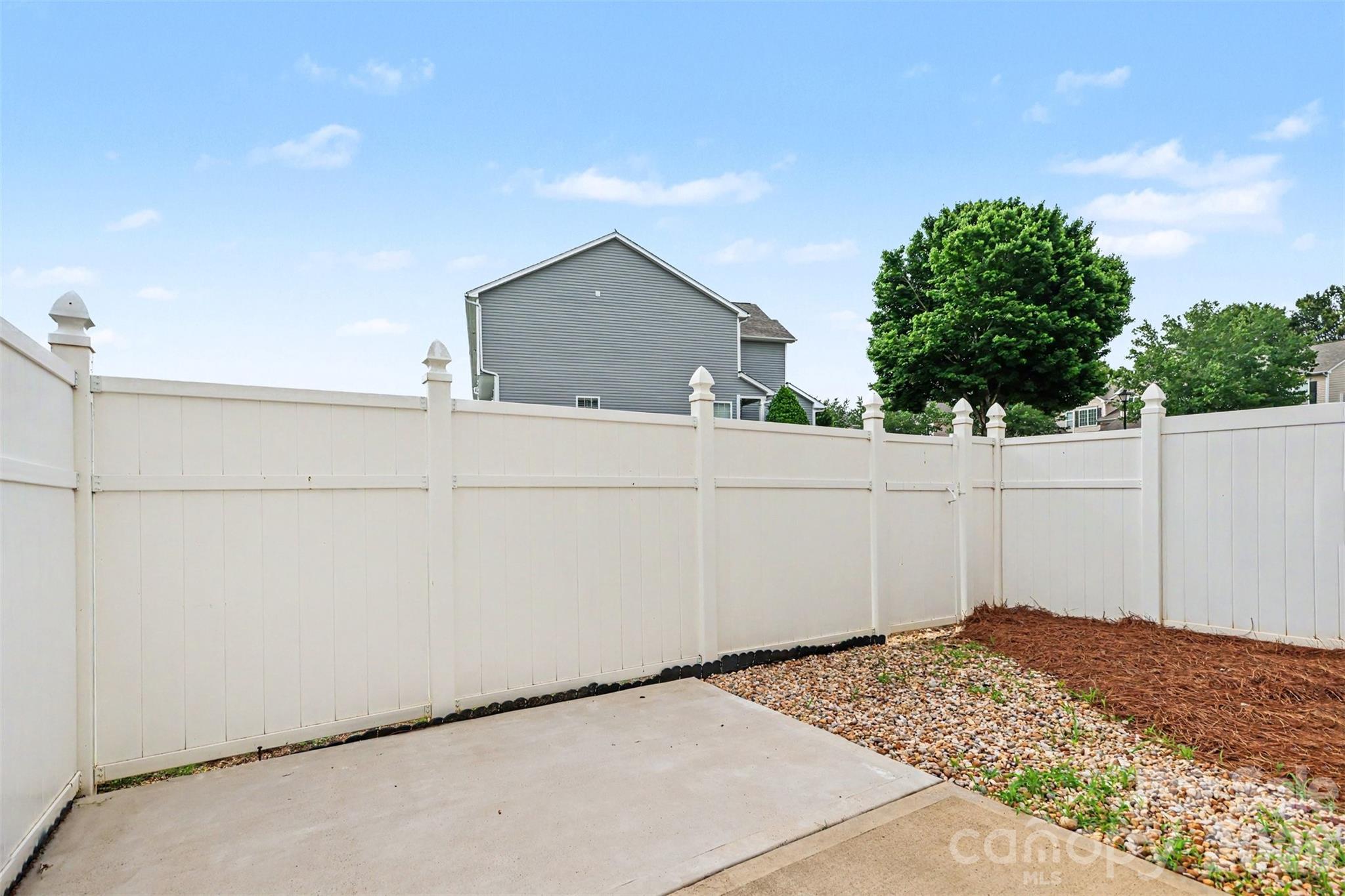 11718 Stockdale Court — Pineville